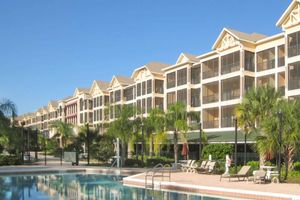 Alquiler Vacacional - Tropical Styled Condo w Outdoor Pool and Hot Tub