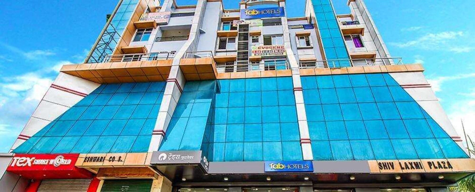 Vista Exterior FabHotel SVR