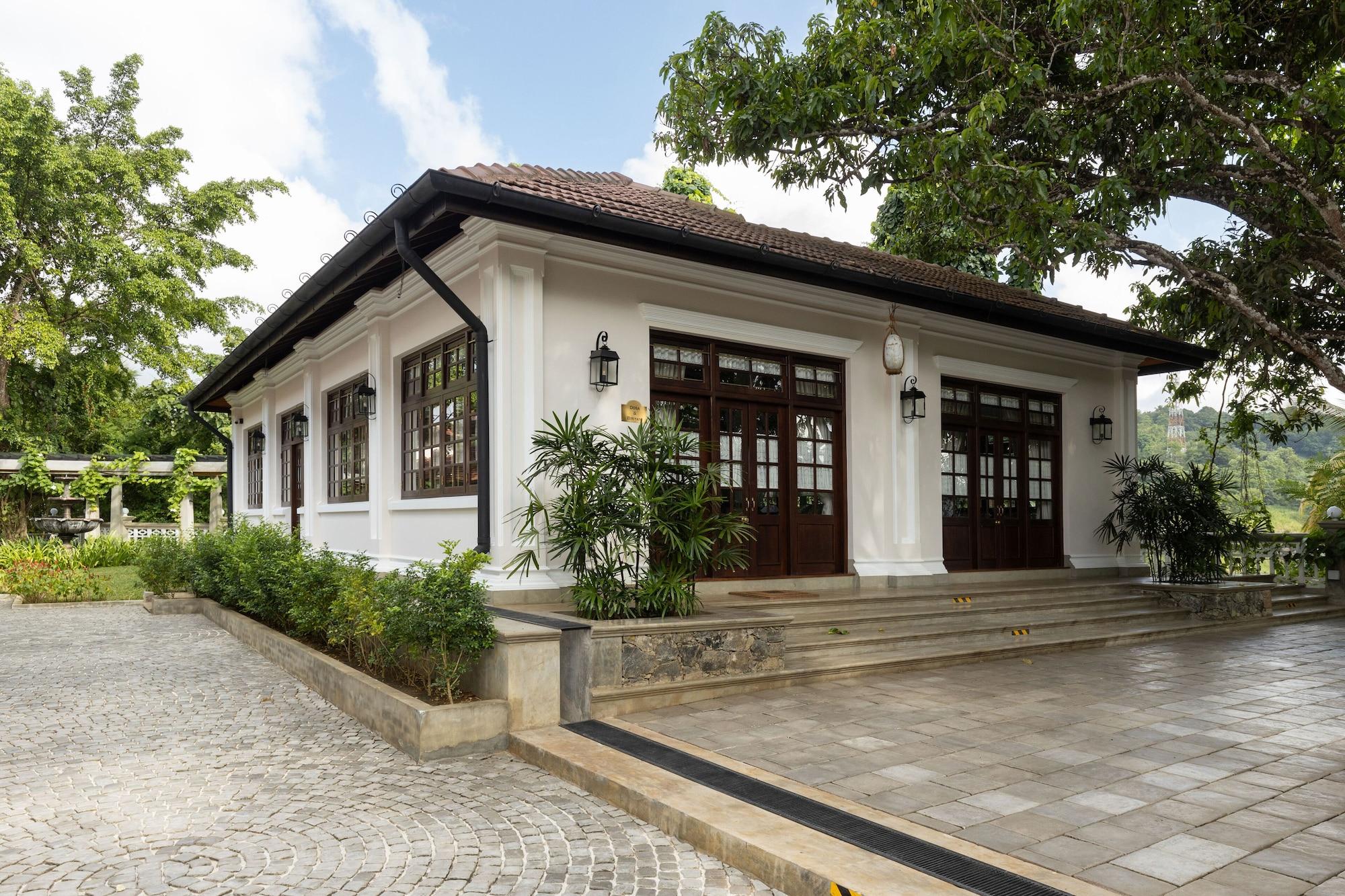 Vista Exterior The Grand Walawwa