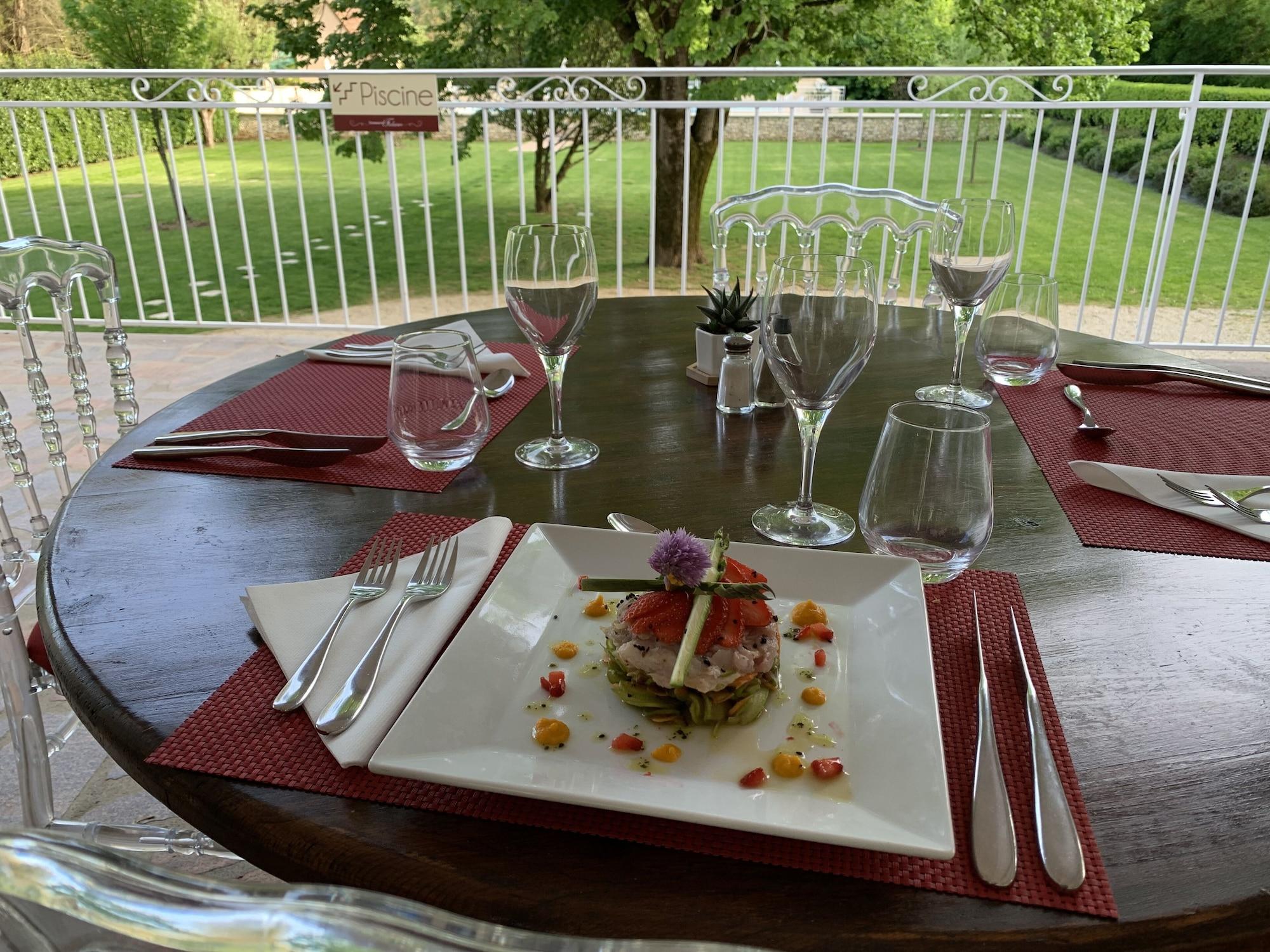 Restaurant Logis Hôtel Domaine les Falaises