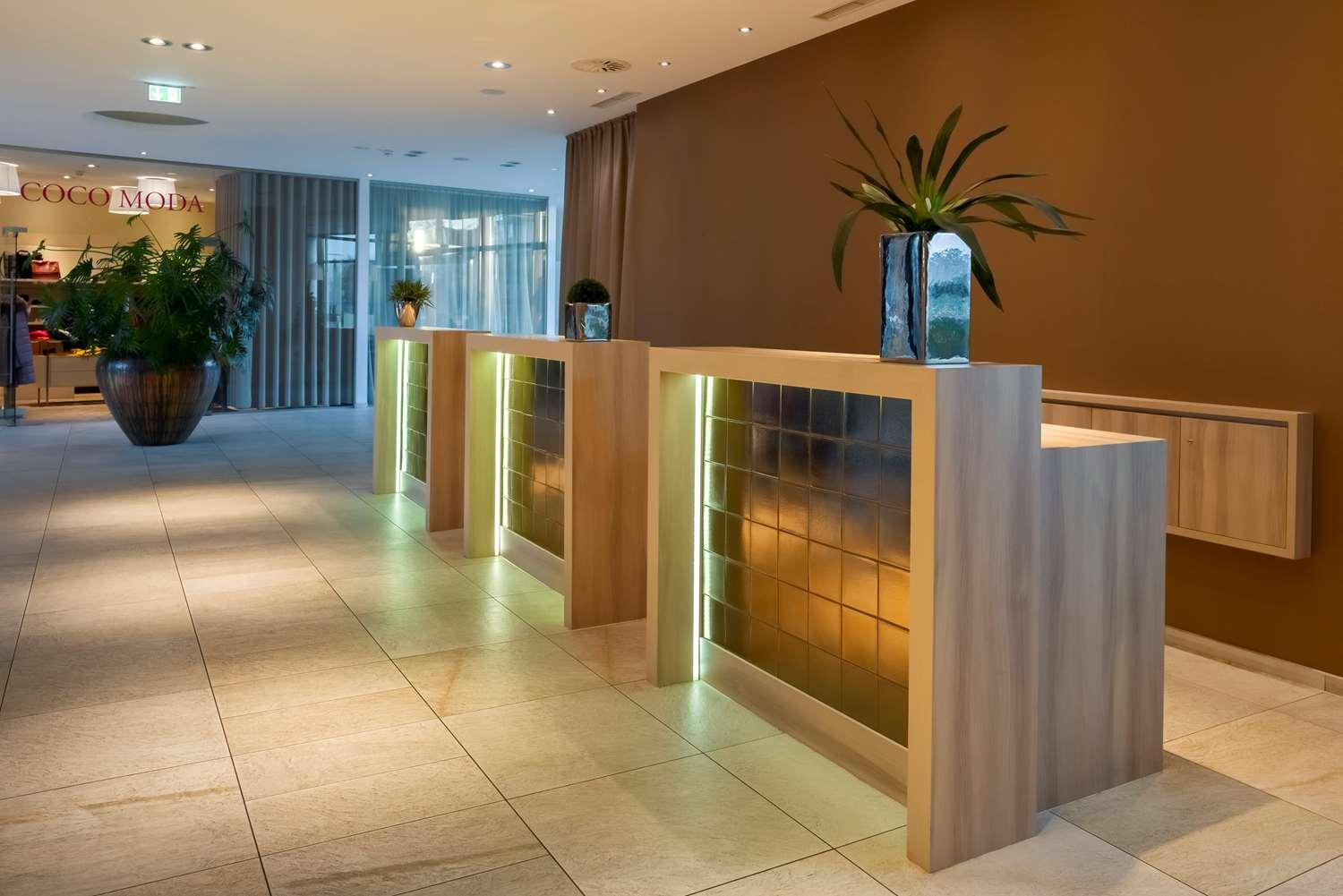 Vista Lobby elaya hotel kleve, Trademark Collection by Wyndham