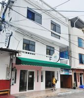 Alojamiento - Hostal Gadner
