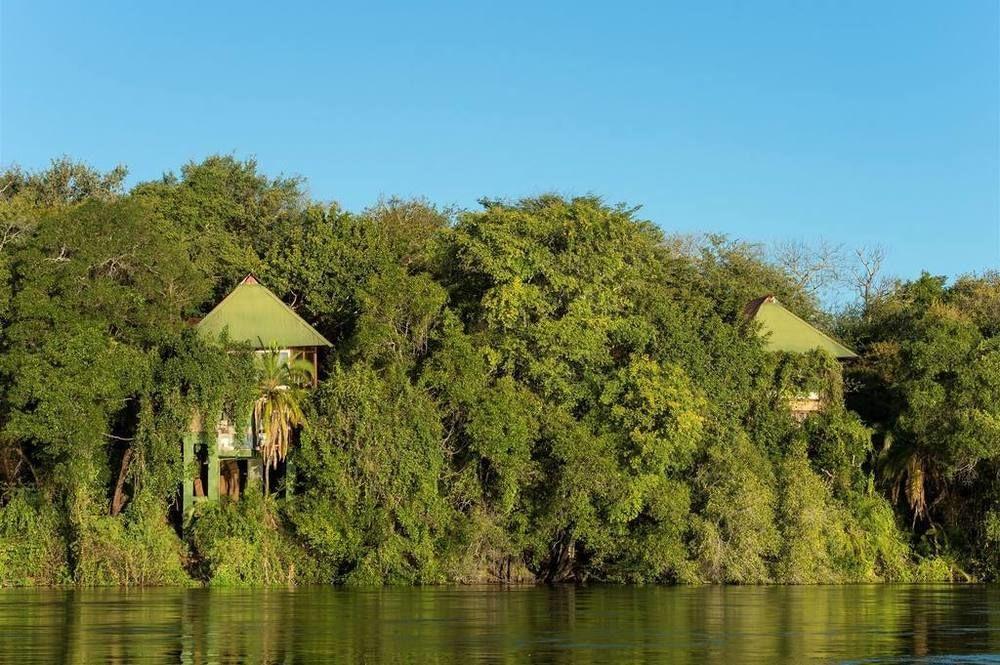 Vista Exterior The River Club