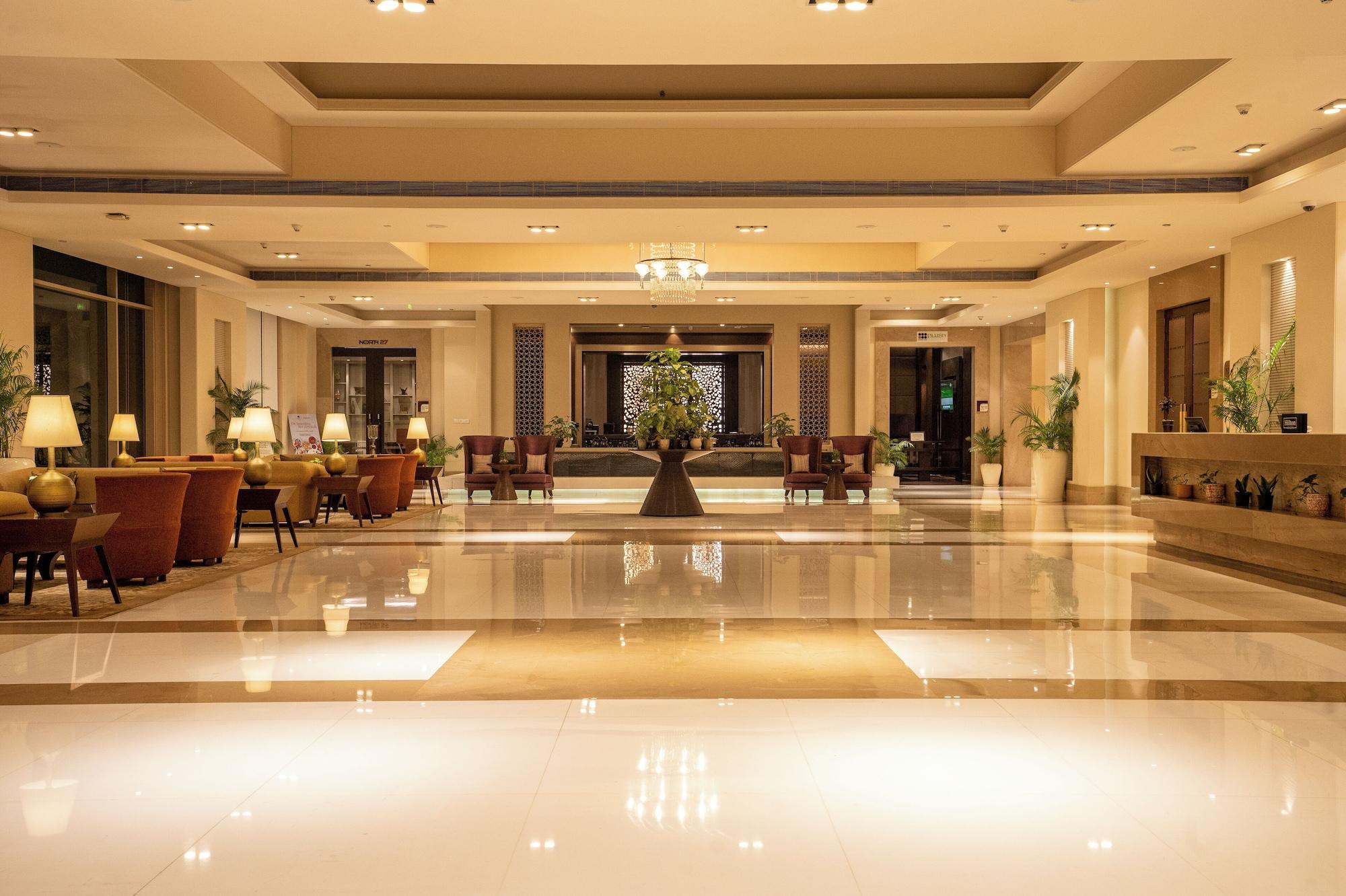 Vista Lobby DoubleTree by Hilton Agra