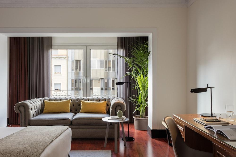 Hotel Alexandra Barcelona Hotel, Curio Collection by Hil