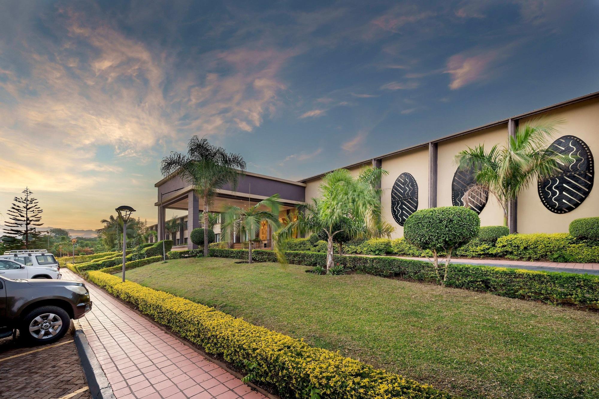 Vista Exterior Protea Hotel by Marriott Chipata