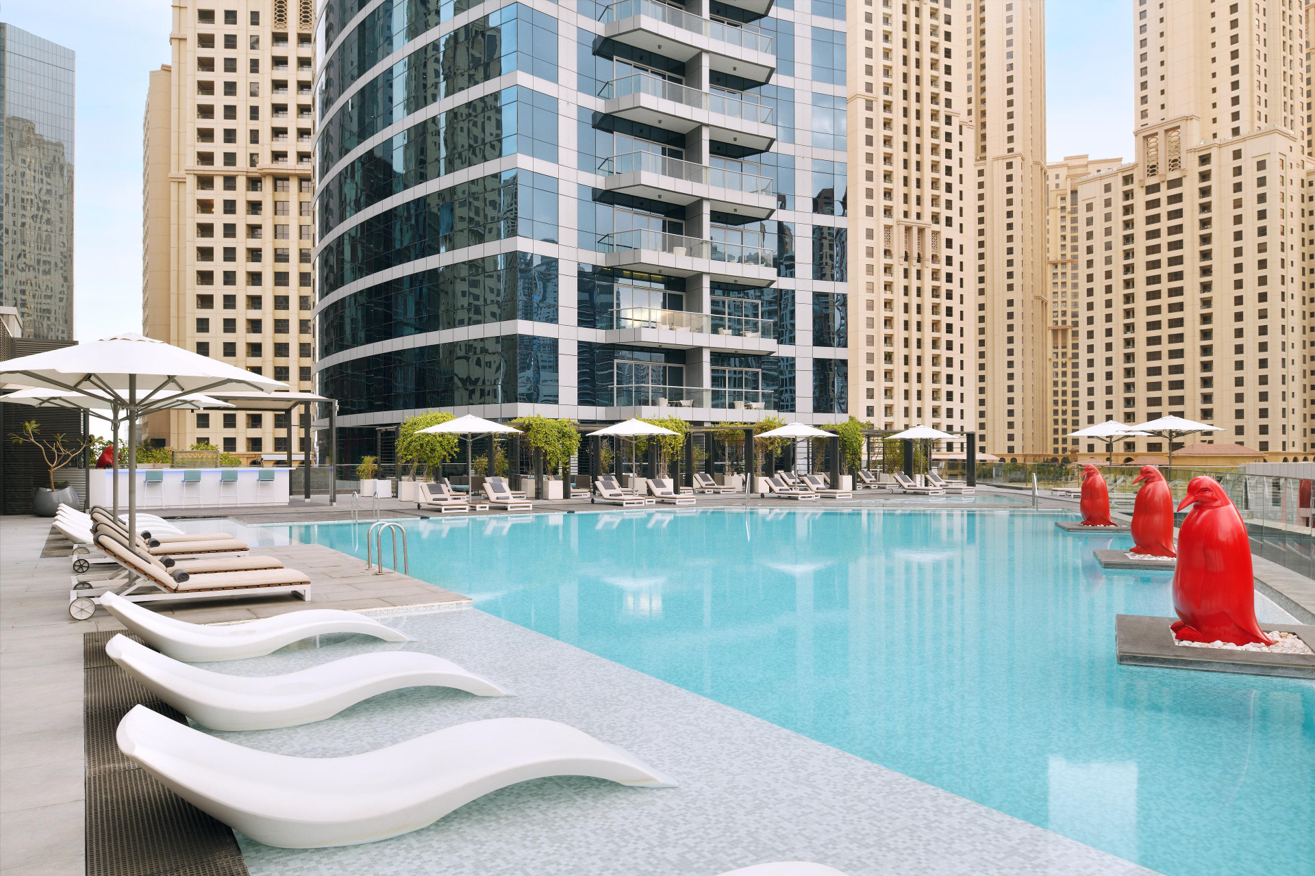 Vista Piscina InterContinental Dubai Marina by IHG