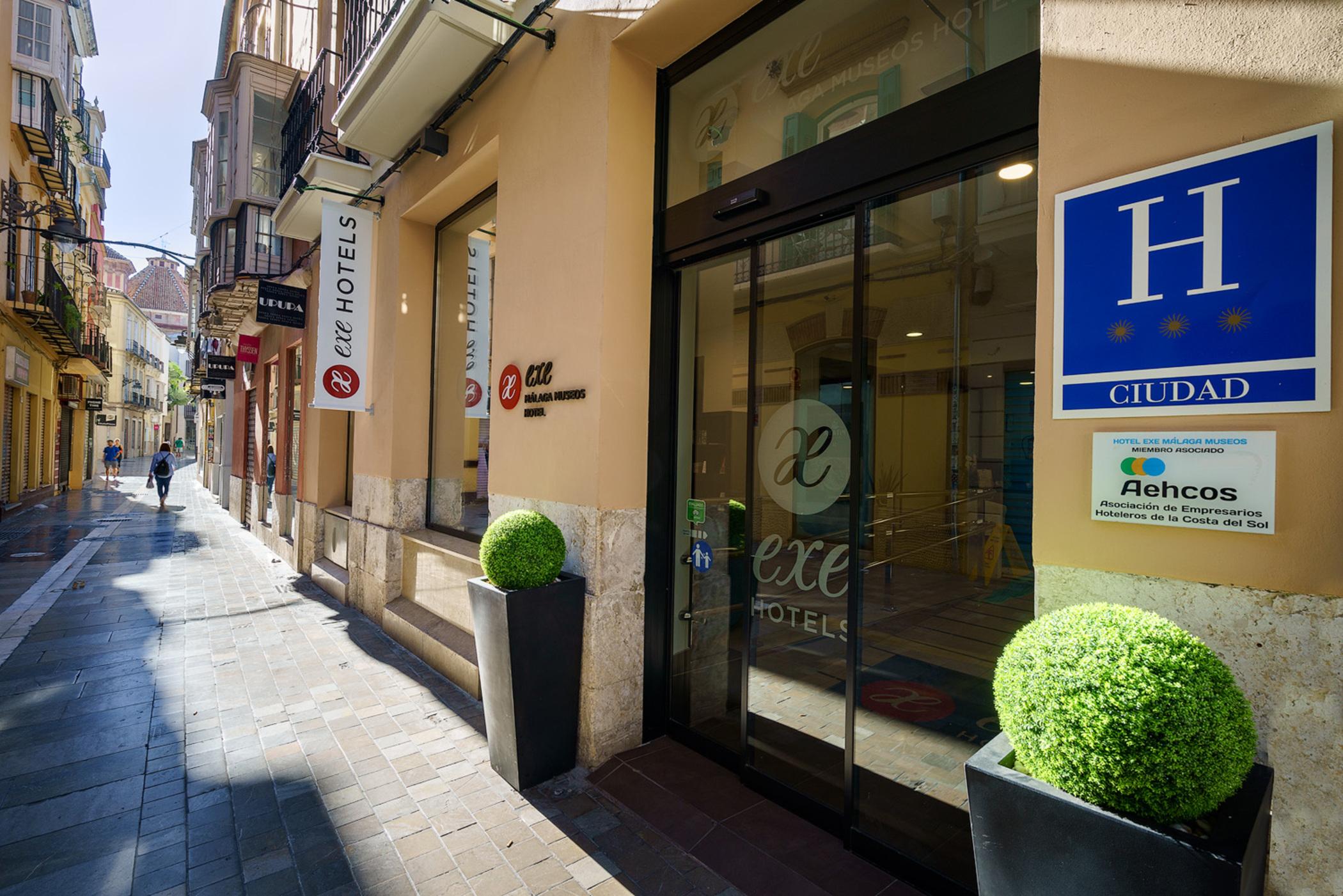 Vista Exterior Exe Málaga Museos Hotel