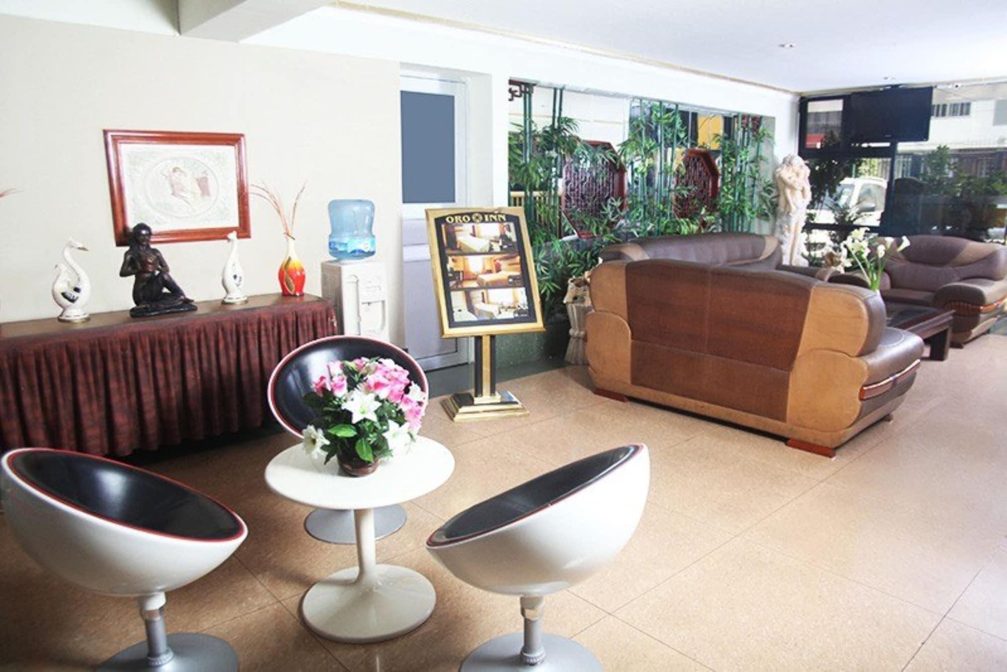 Vista Lobby Oro Inn Hotel