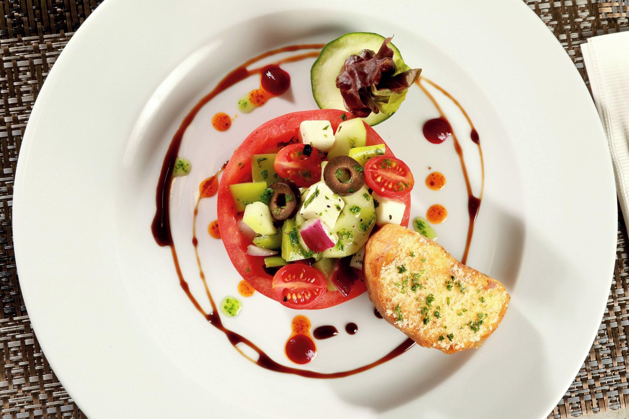 Restaurant Holiday Inn Hotel & Suites Monterrey Apodaca Zona Airport by IHG
