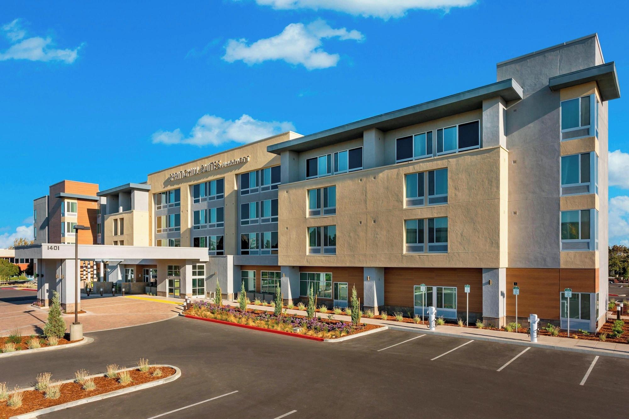 Vista Exterior SpringHill Suites by Marriott Belmont Redwood Shores