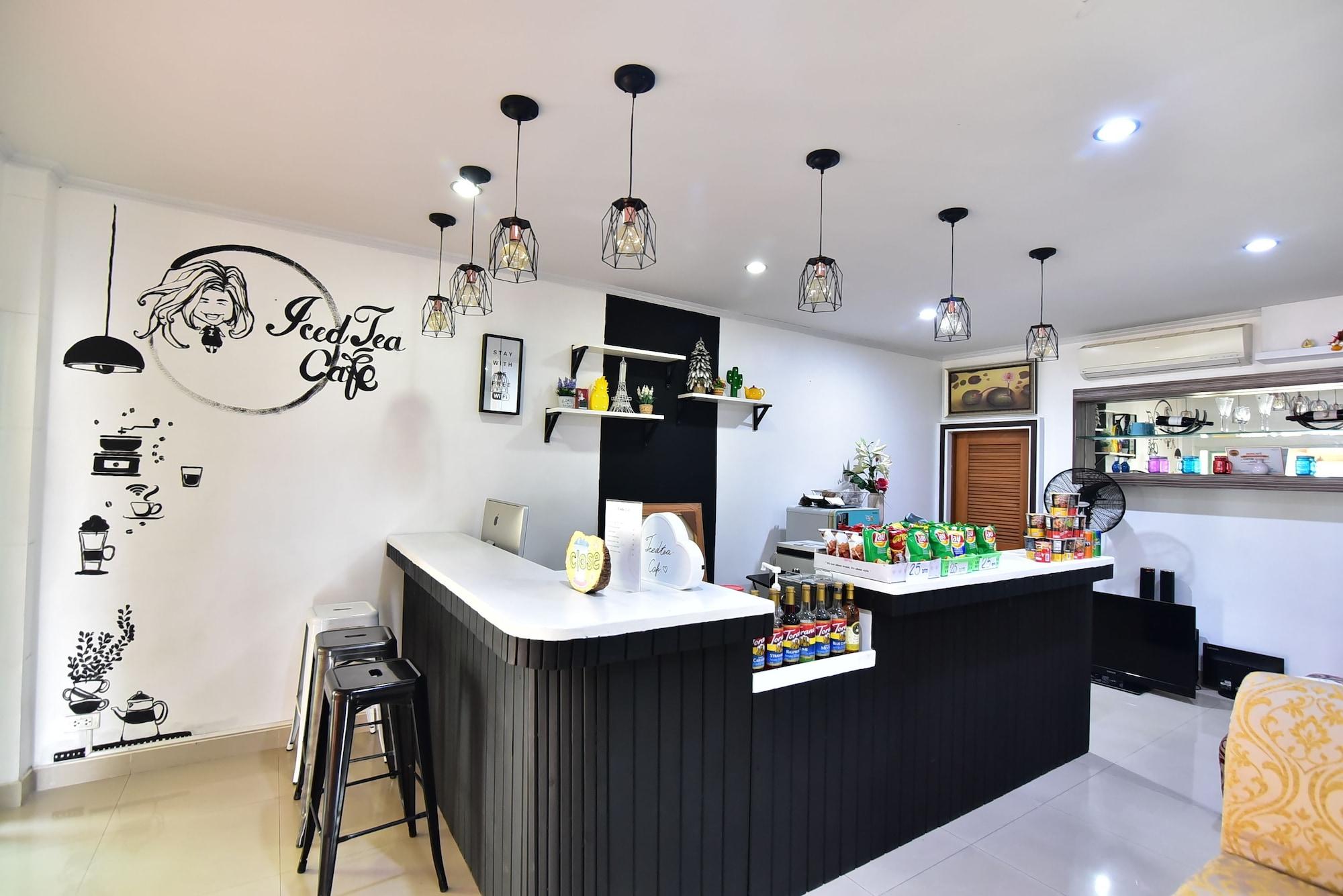 Bar/Salón Ampan Resort