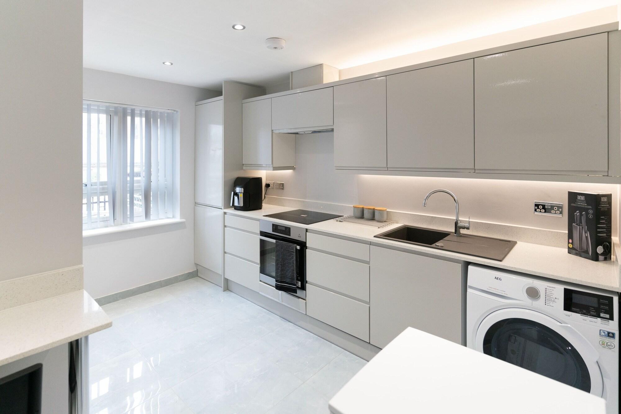 Comodidades del Alojamiento Luxury 5BD Guesthouse