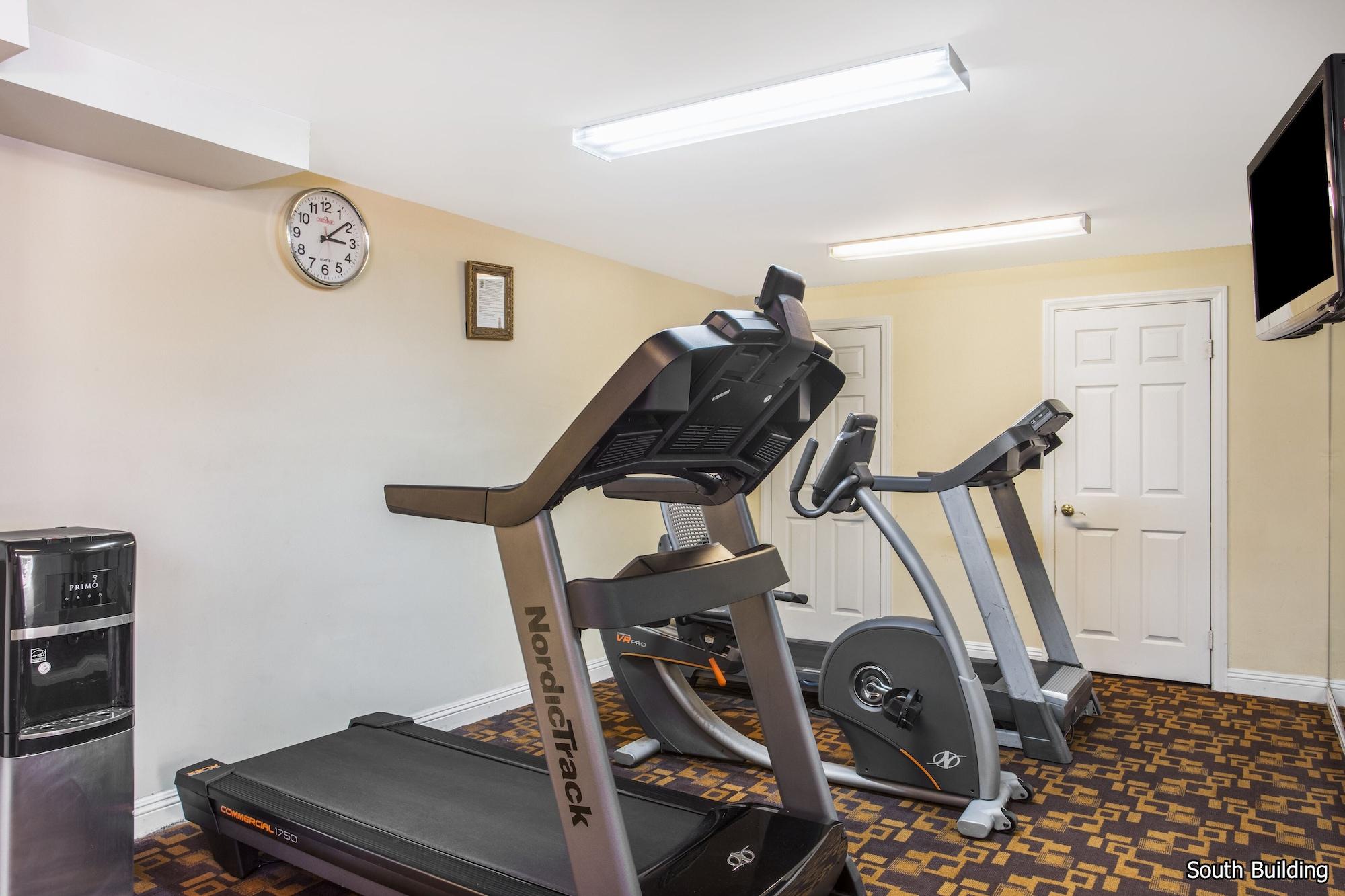 Gimnasio 14 West Hotel
