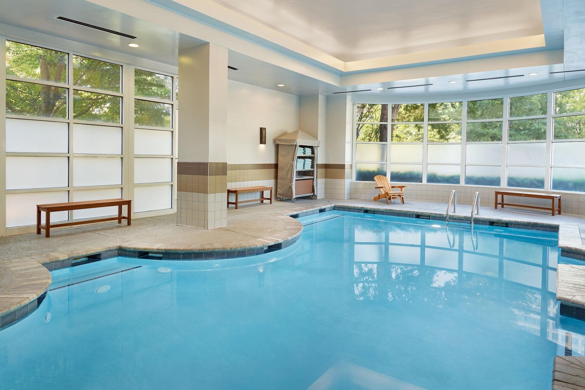 Vista Piscina SpringHill Suites by Marriott Atlanta Buckhead