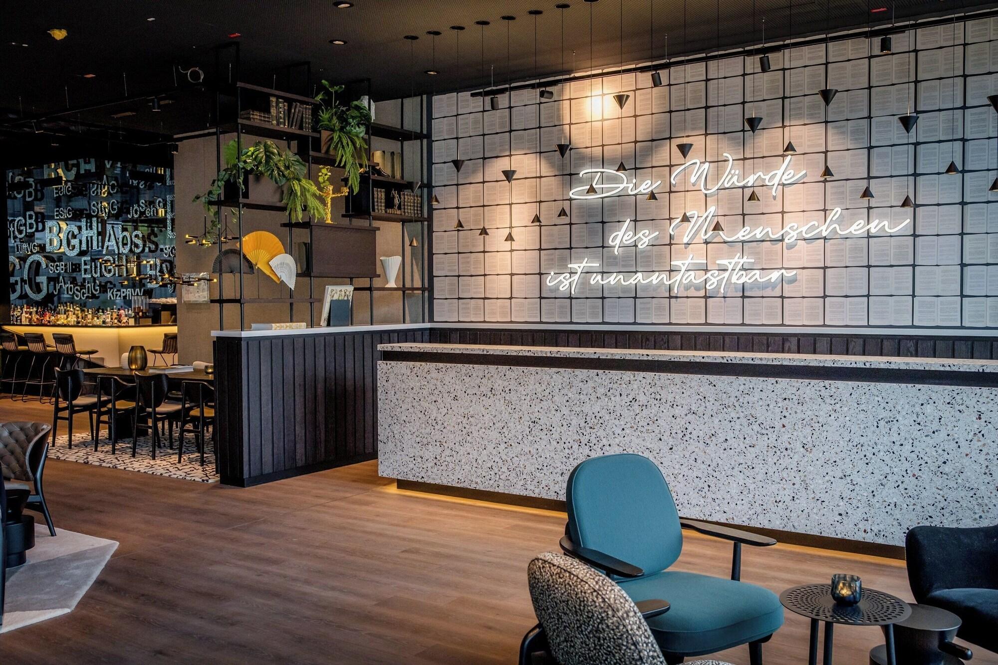Vista Lobby Motel One Karlsruhe