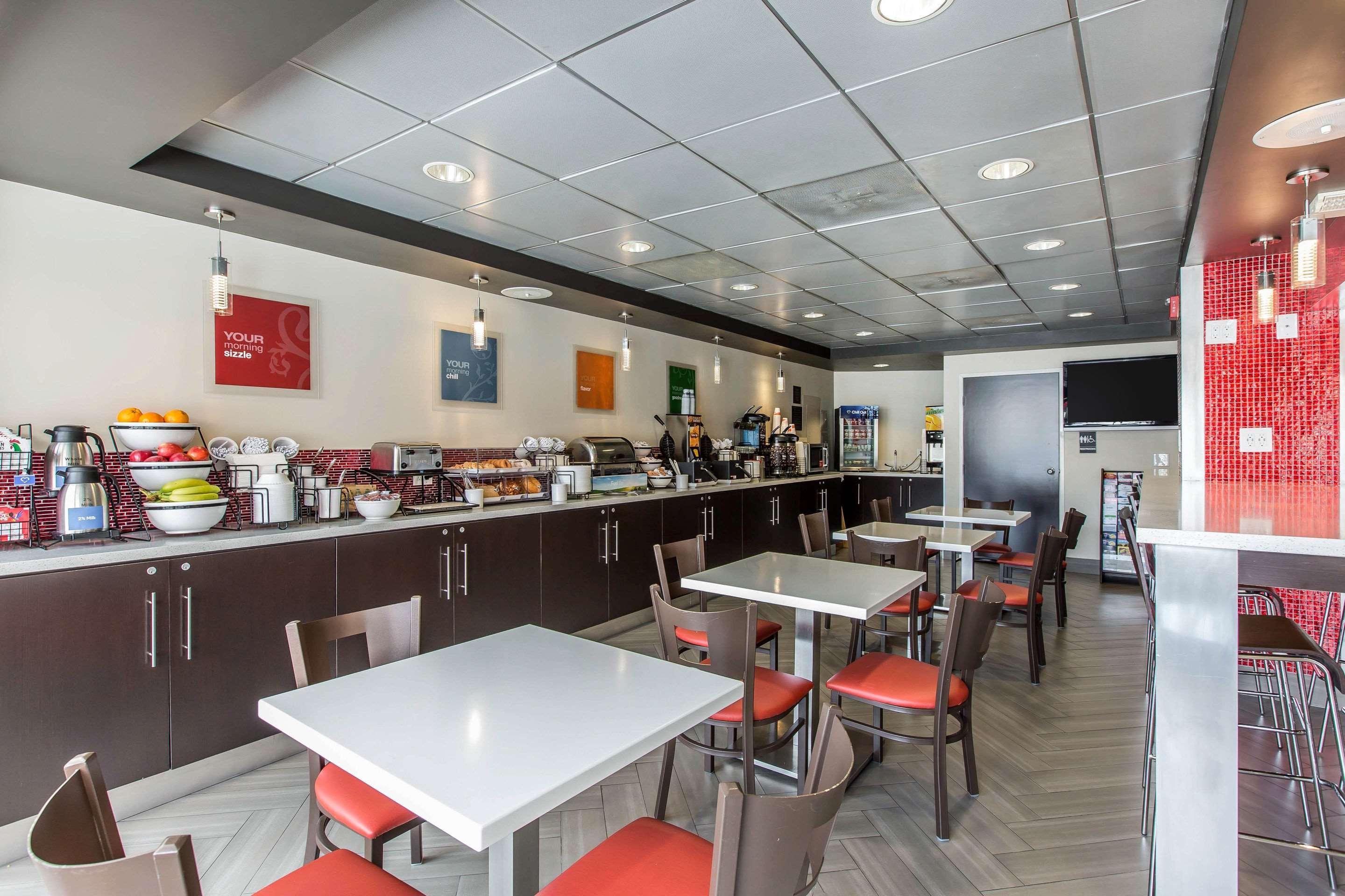 Restaurant Comfort Inn Los Angeles near Hollywood