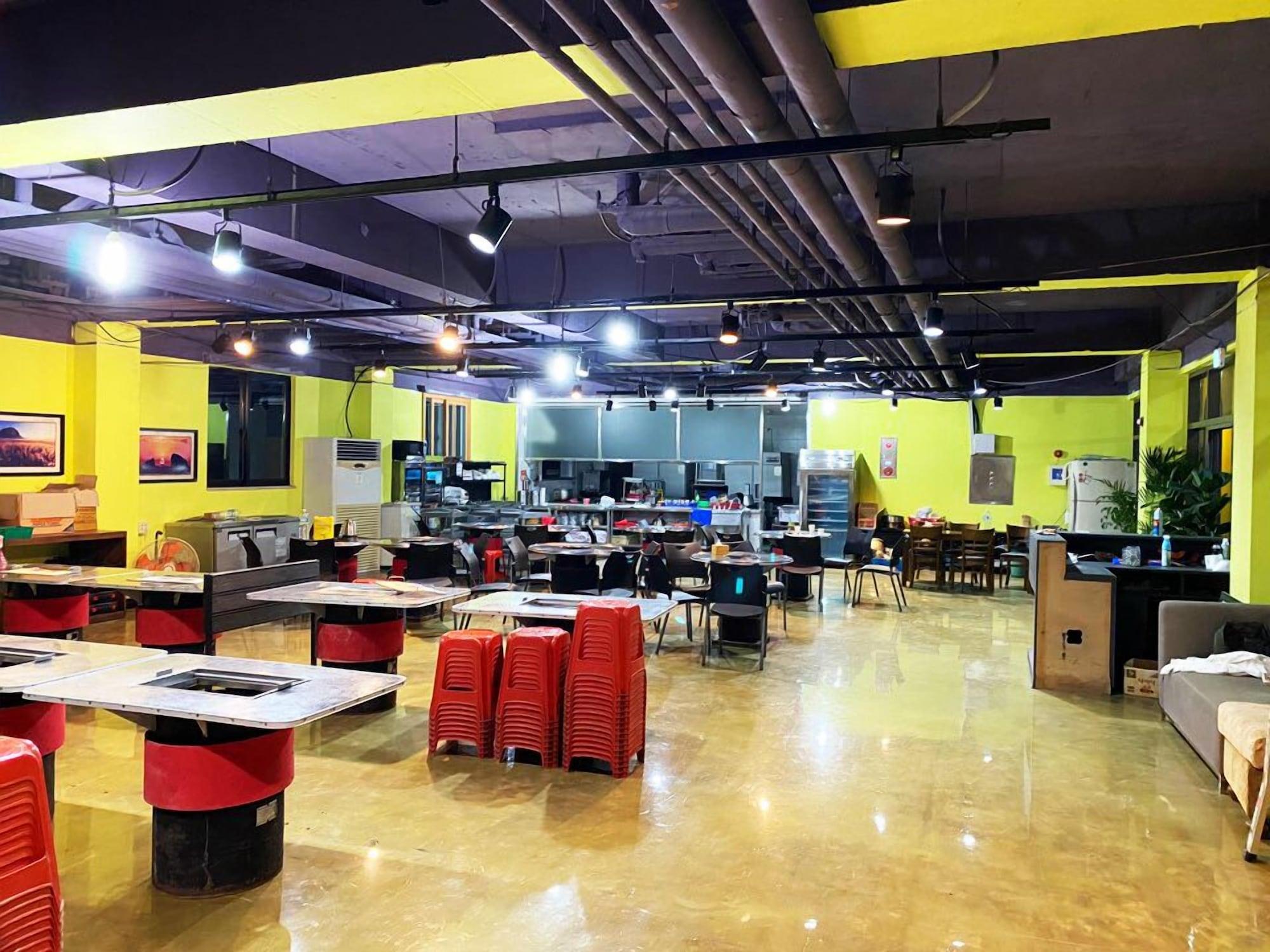 Restaurant Sanbangsan Parktel - Hostel