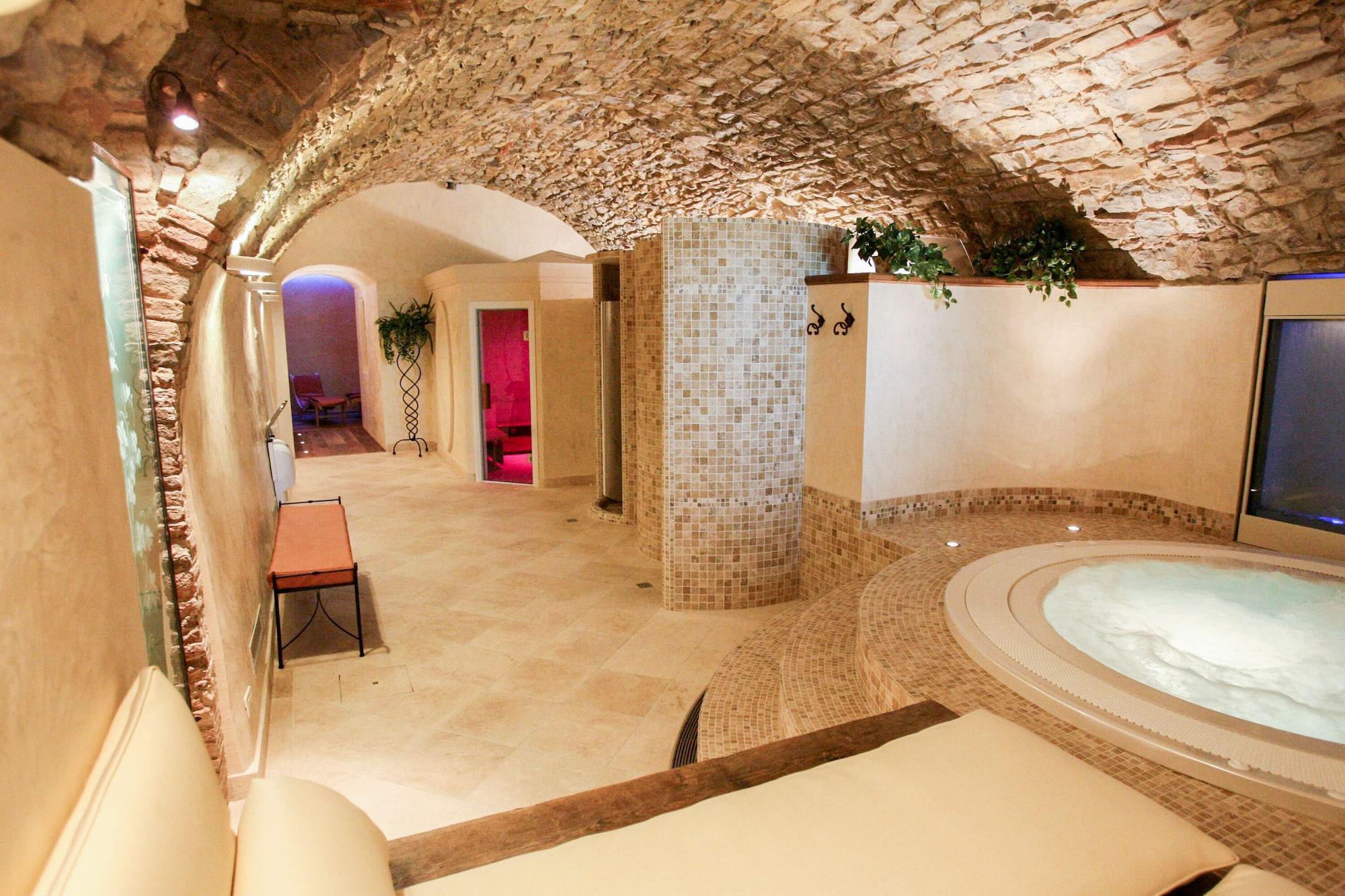 Spa Palazzo Squarcialupi