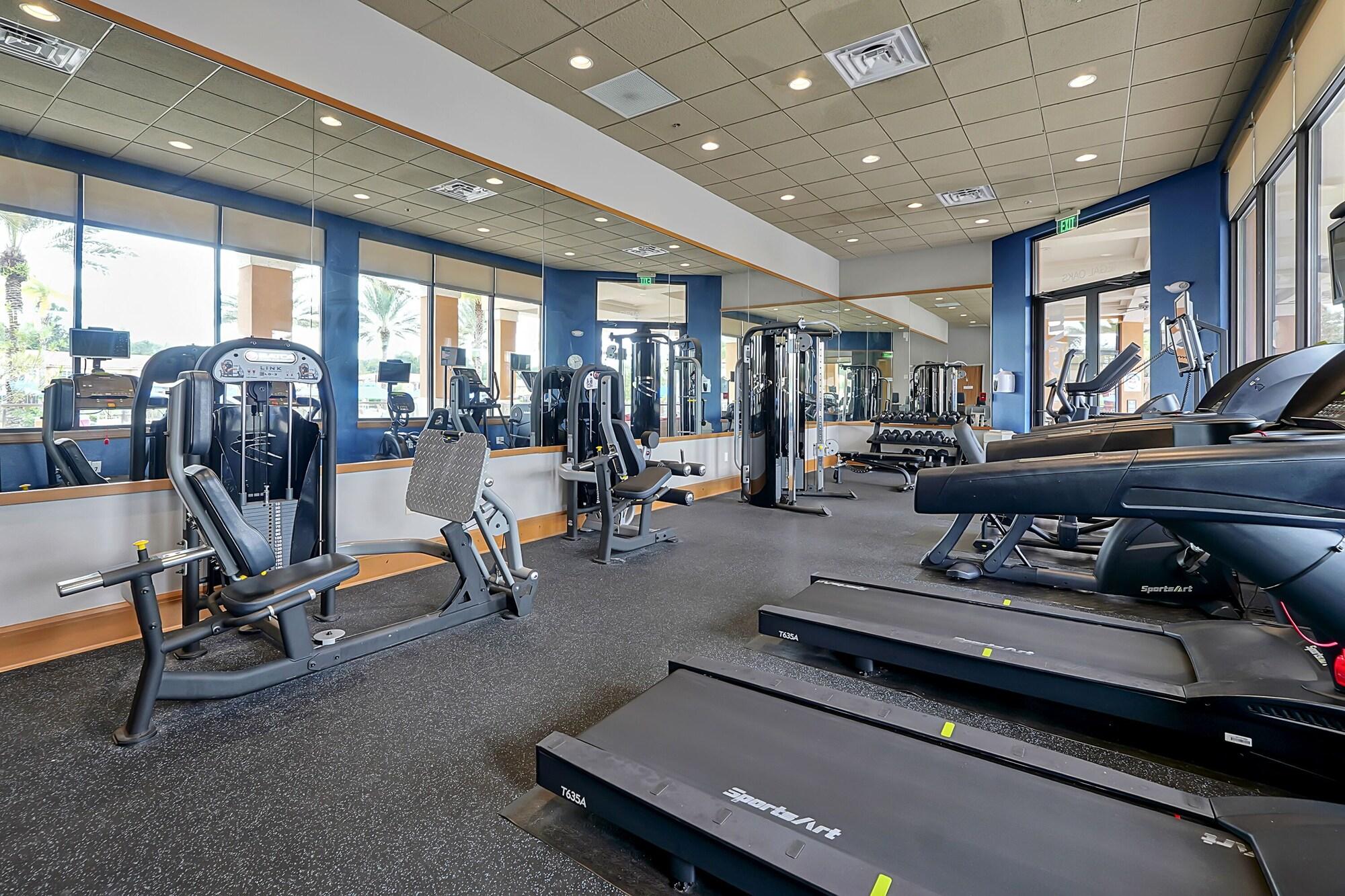 Gimnasio Regal Oaks Resort Vacation Townhomes by IDILIQ