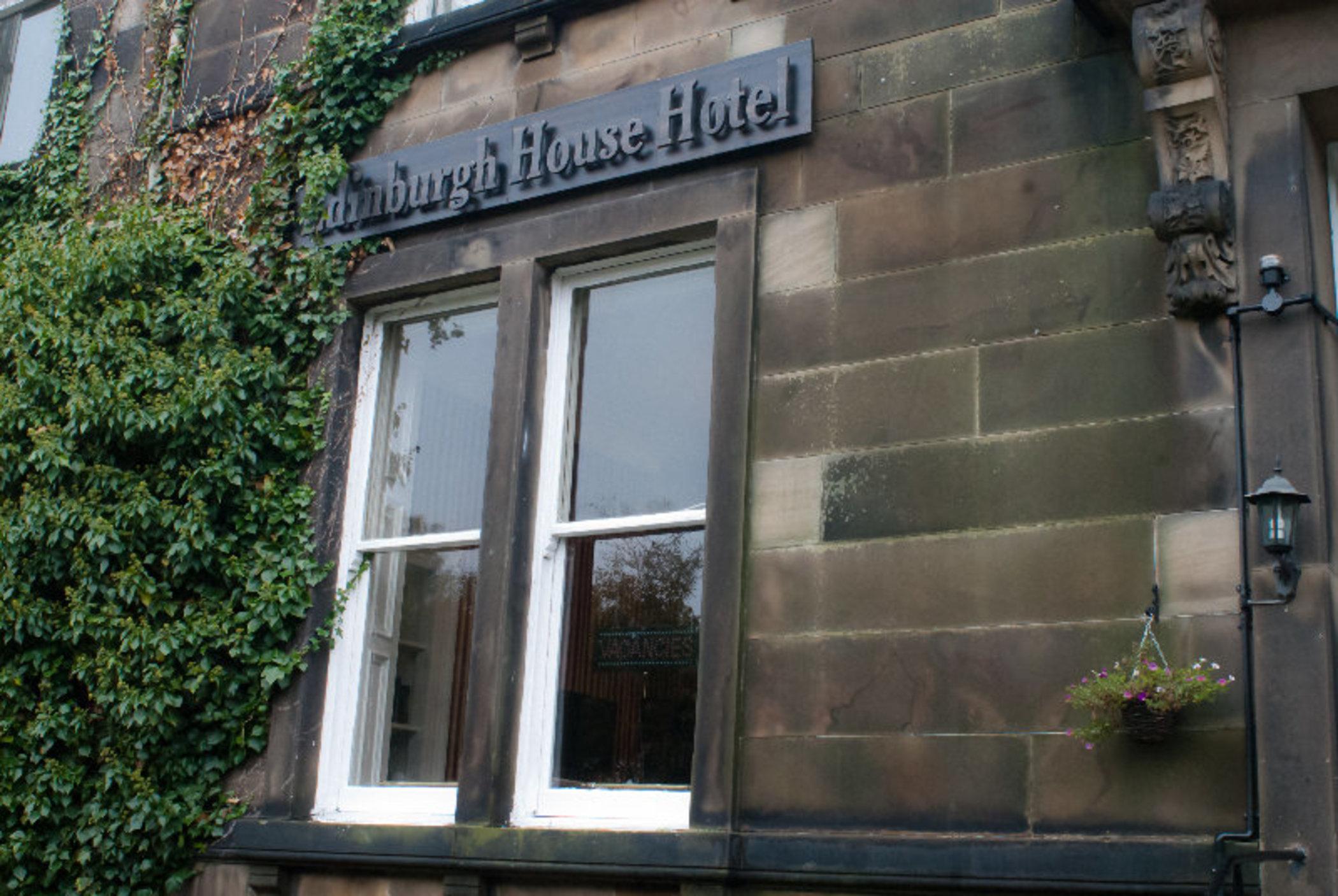 Vista Exterior Edinburghhouse Hotel