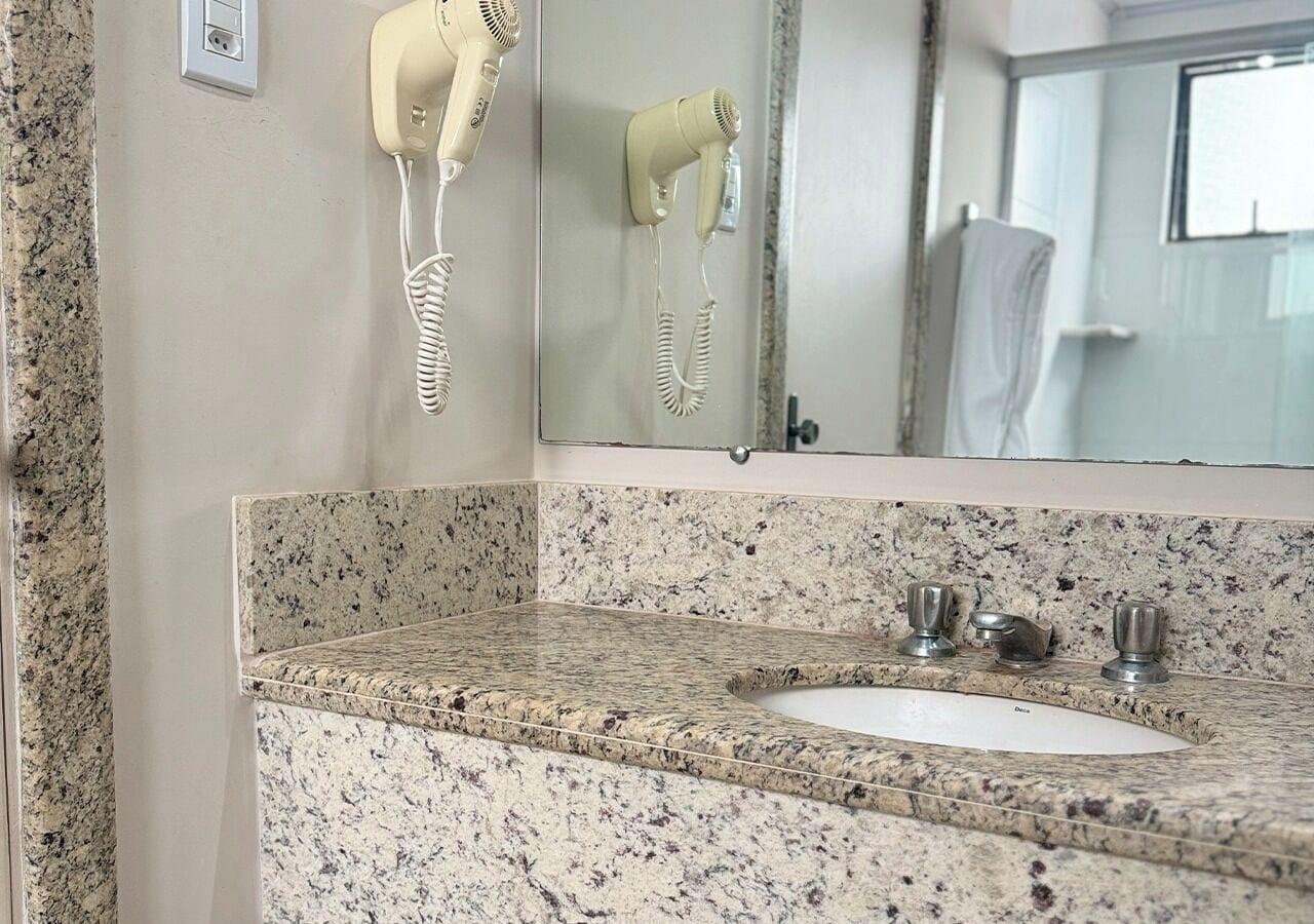 Equipamiento de Habitación Fenicia Palace Hotel