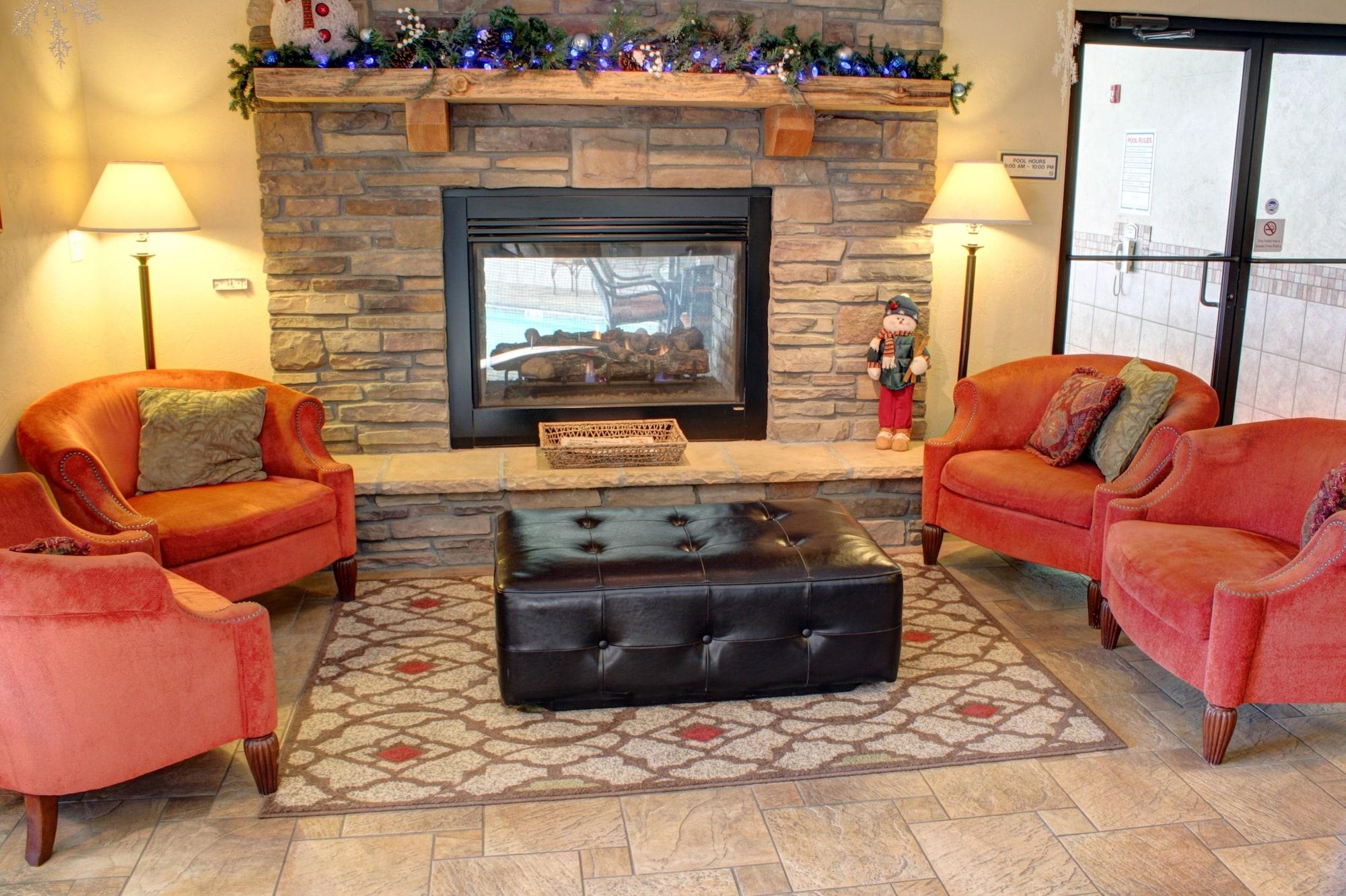 Vista Lobby Blue Mountain Inn And Suites