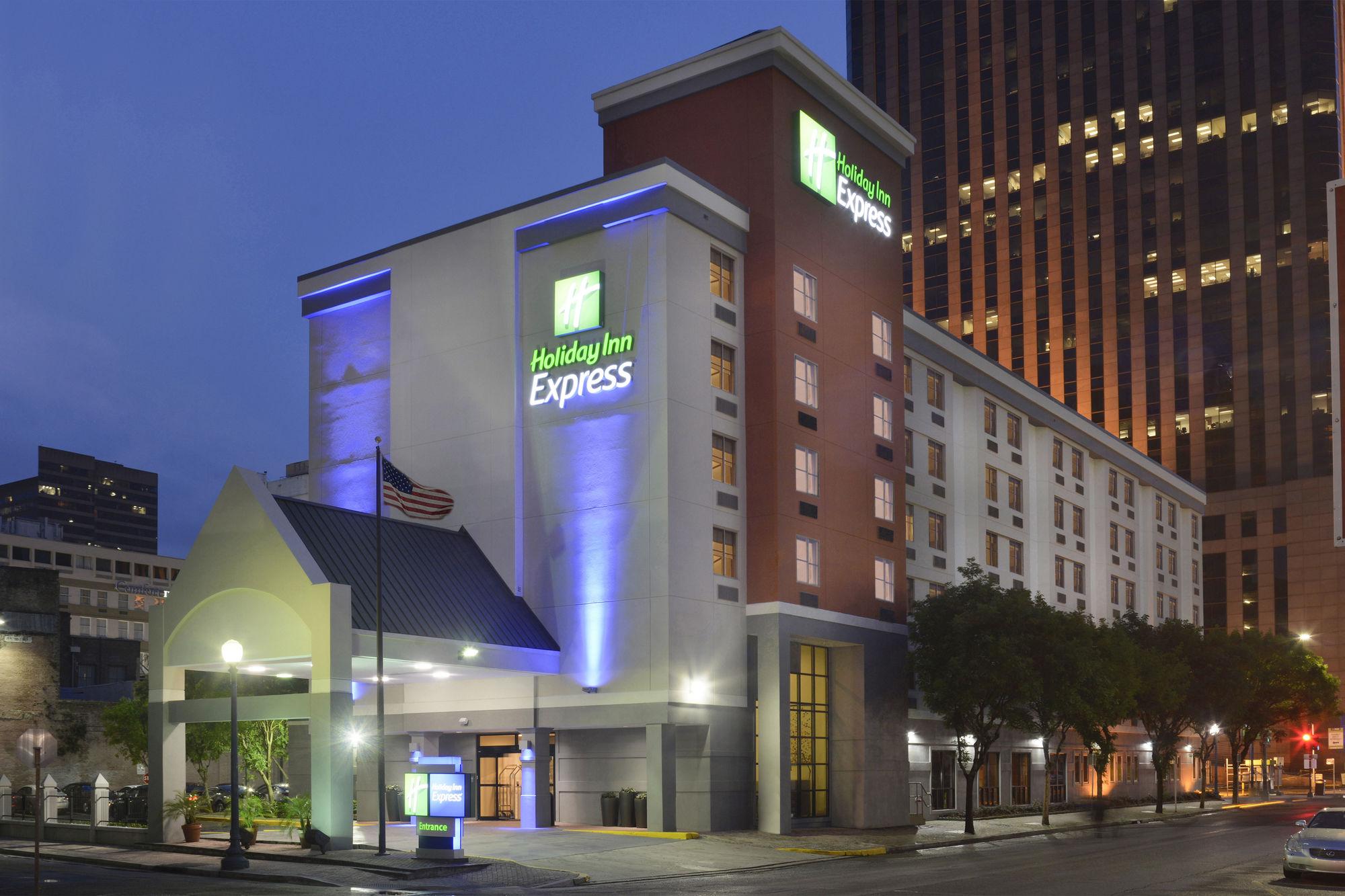 Variados (as) Holiday Inn Express New Orleans Downtown
