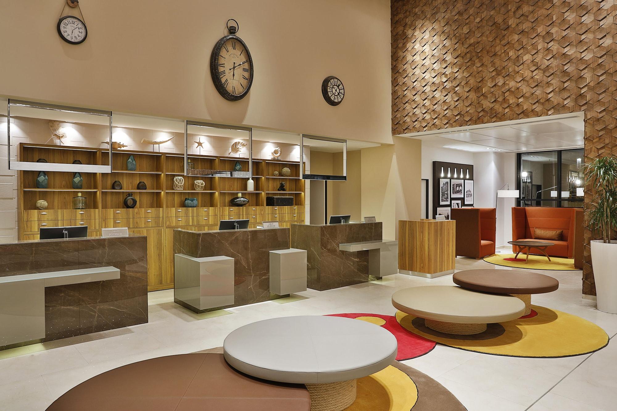 Vista Lobby Park Mall Hotel & Conference Center