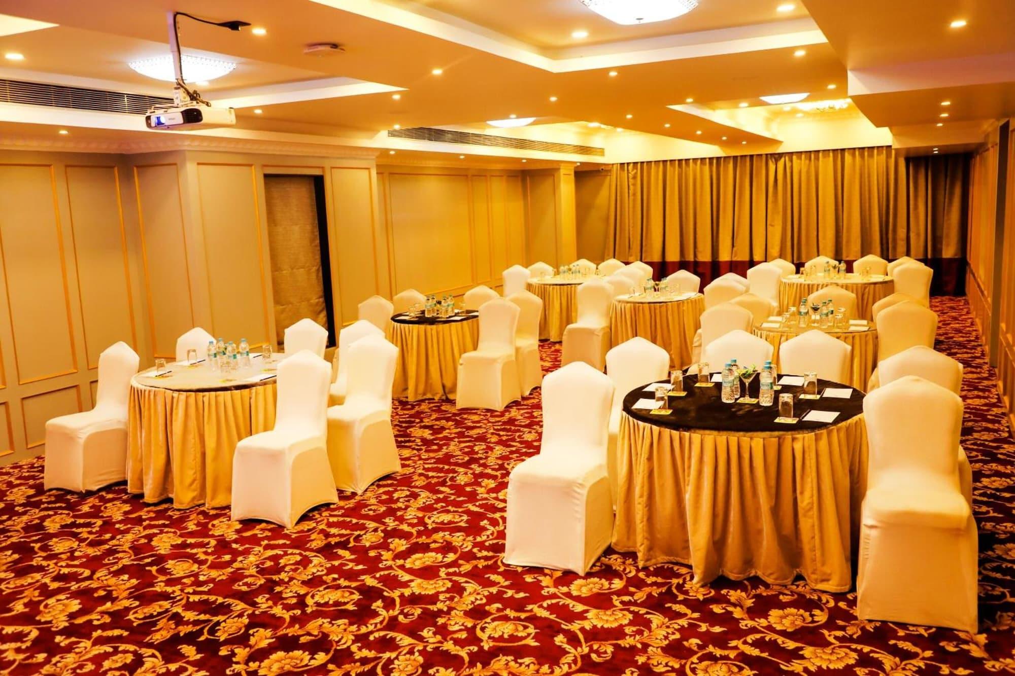 Sala de Reuniones Kyriad Hotel Nashik