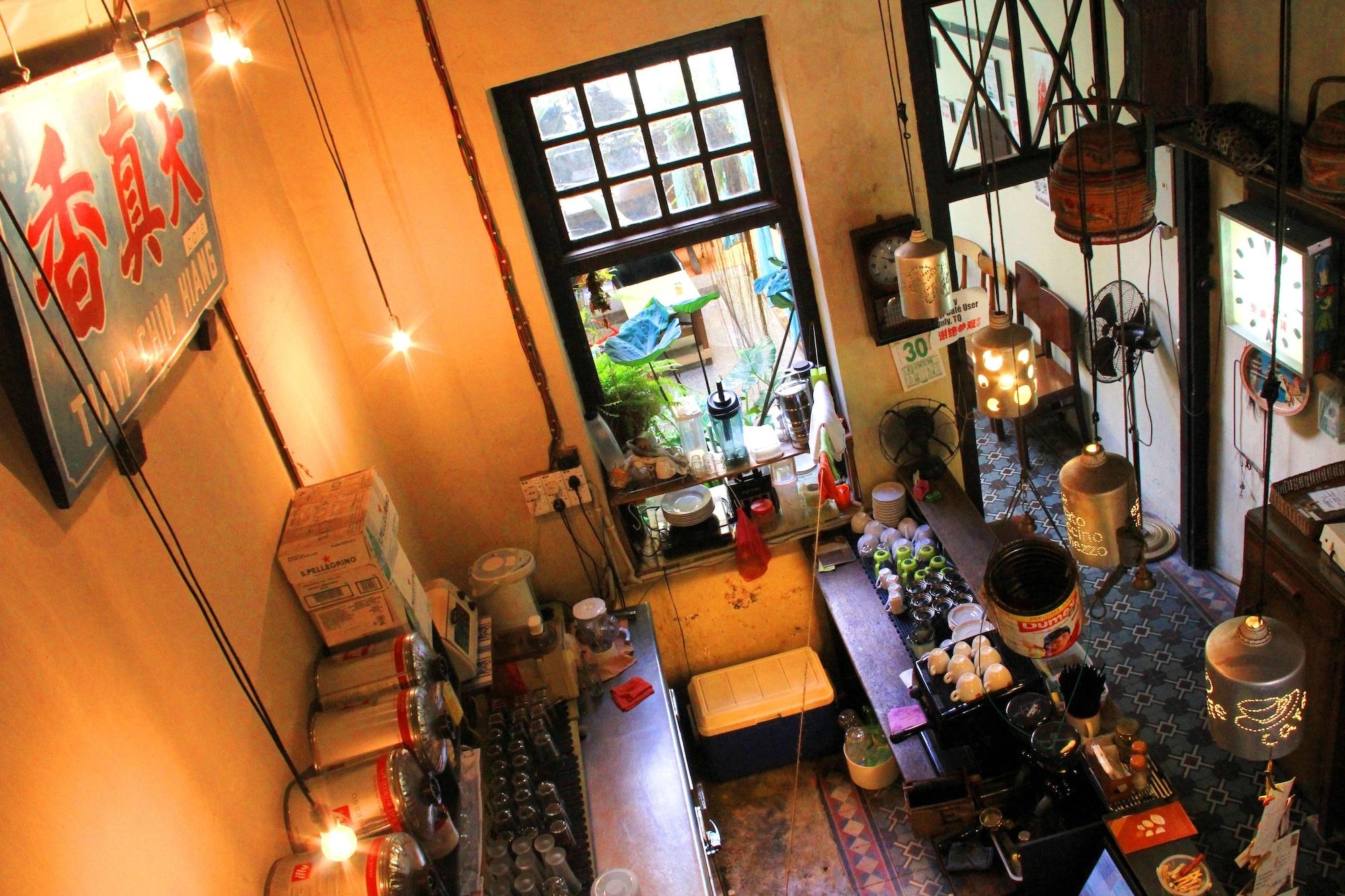 Bar/Salón MoonTree47