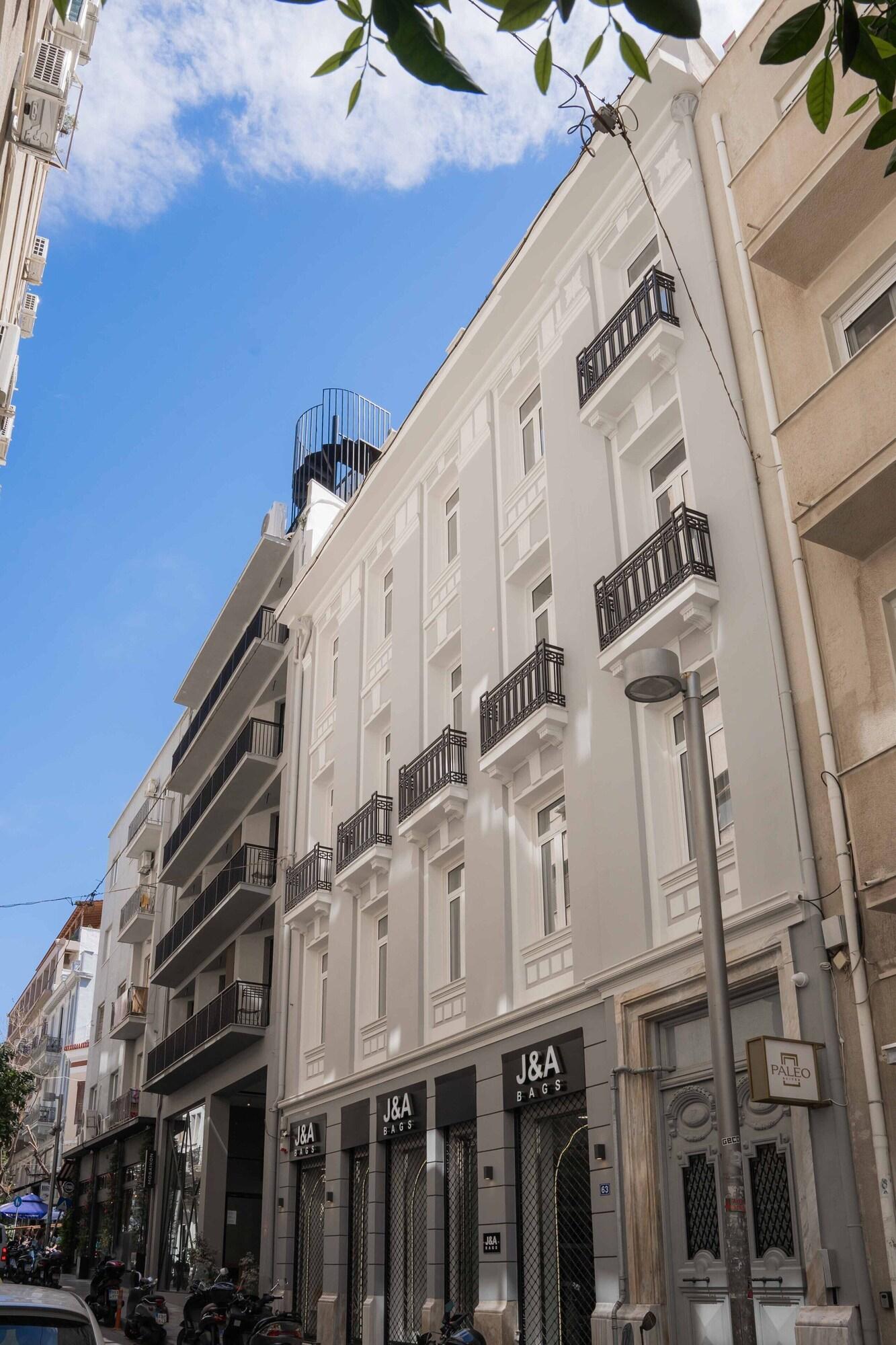 Vista Exterior Paleo Suites