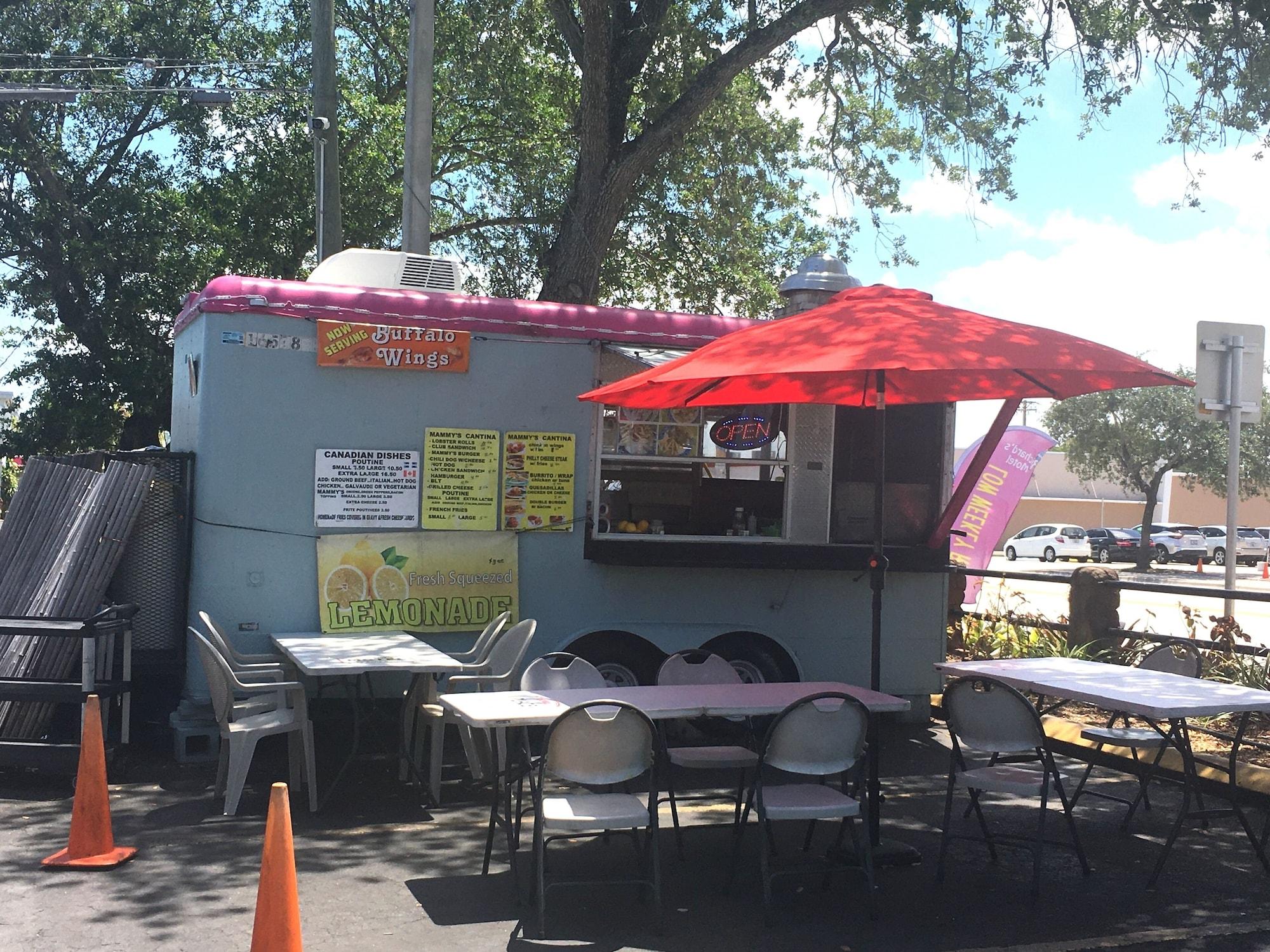 Restaurant Richard's Pet Friendly Motel