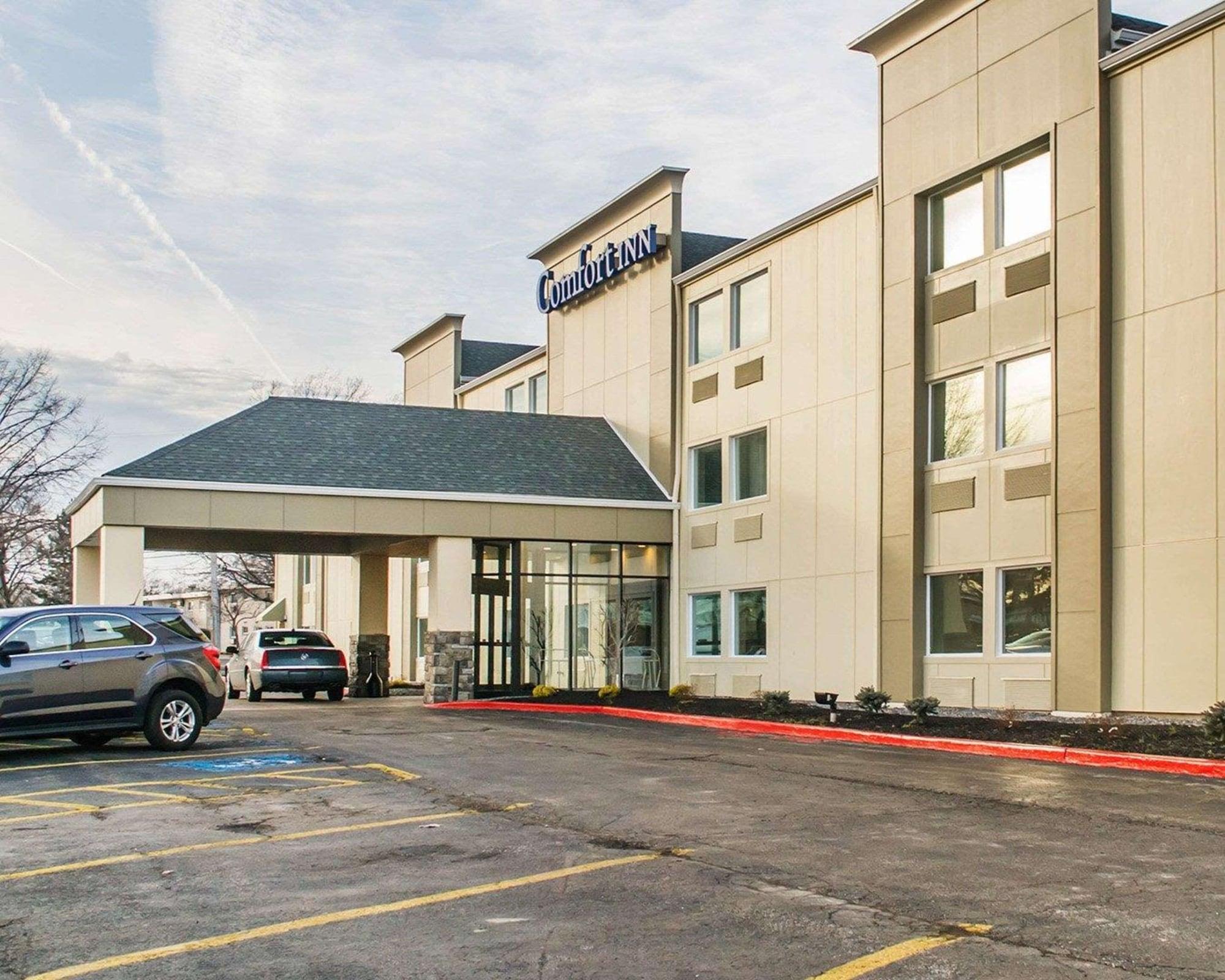 Vista Exterior Comfort Inn Mayfield Heights Cleveland East