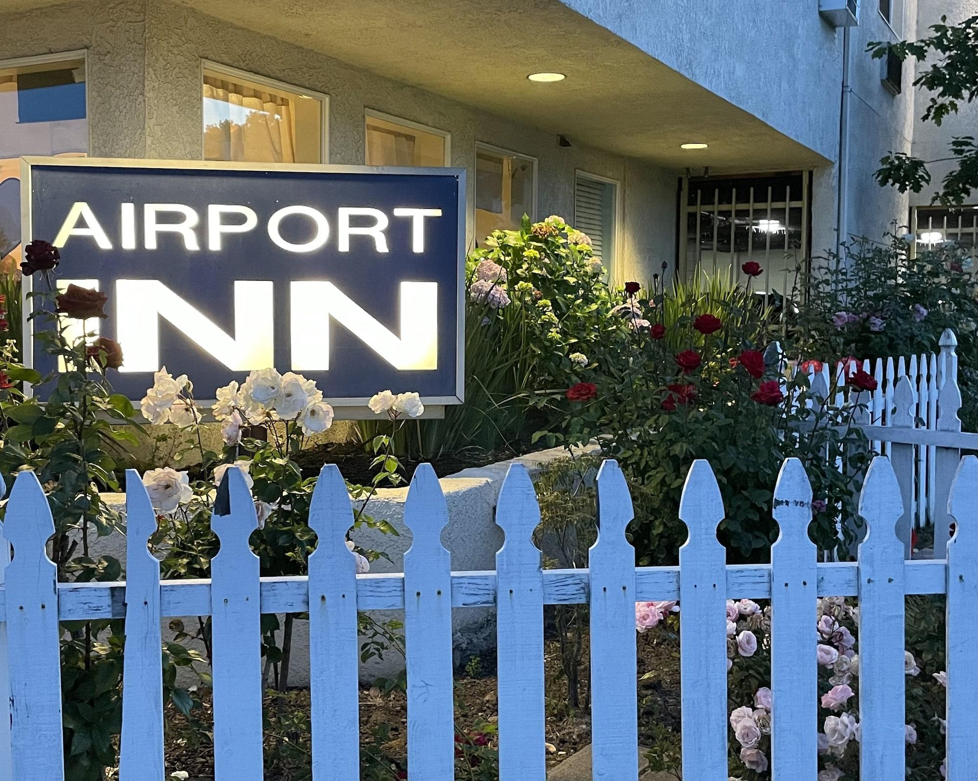 Vista Exterior Airport Inn