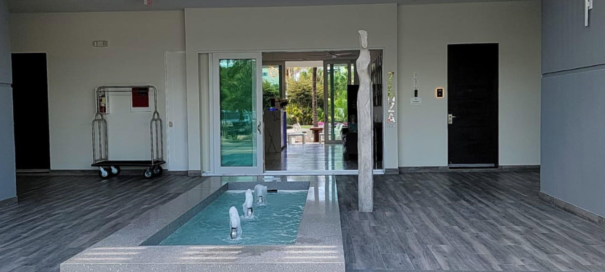 Vista Lobby Zenza Boutique Hotel