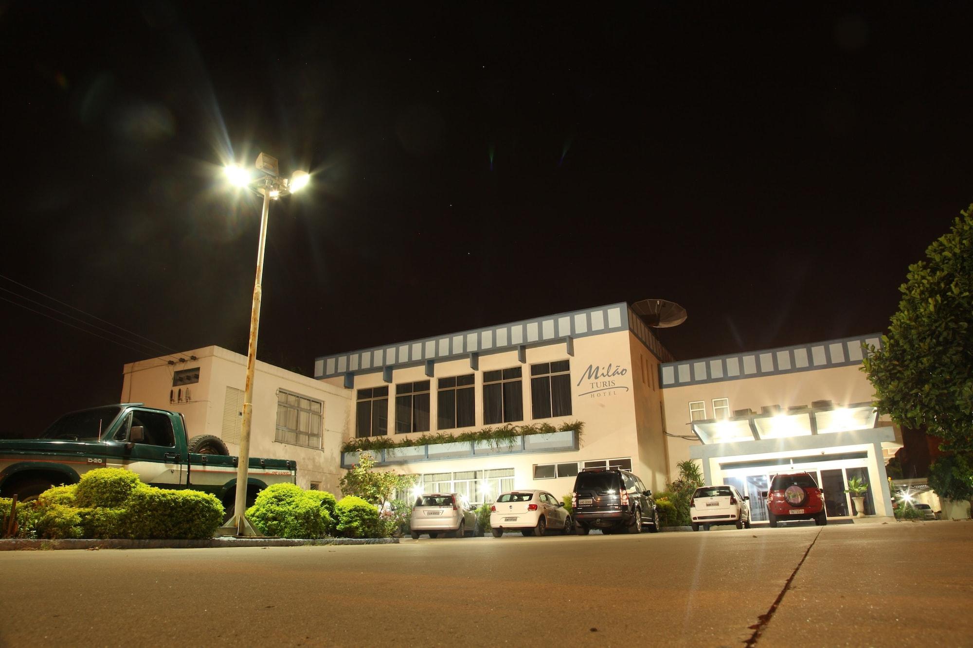 Varios Milão Hotel