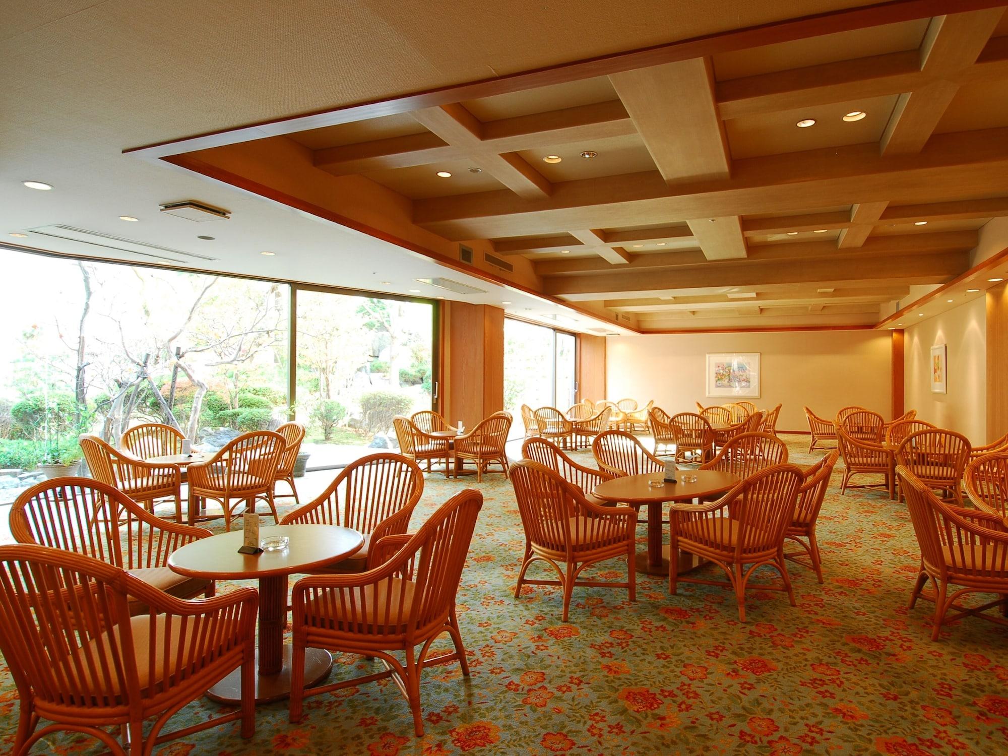 Bar/Salón Hanabishi Hotel