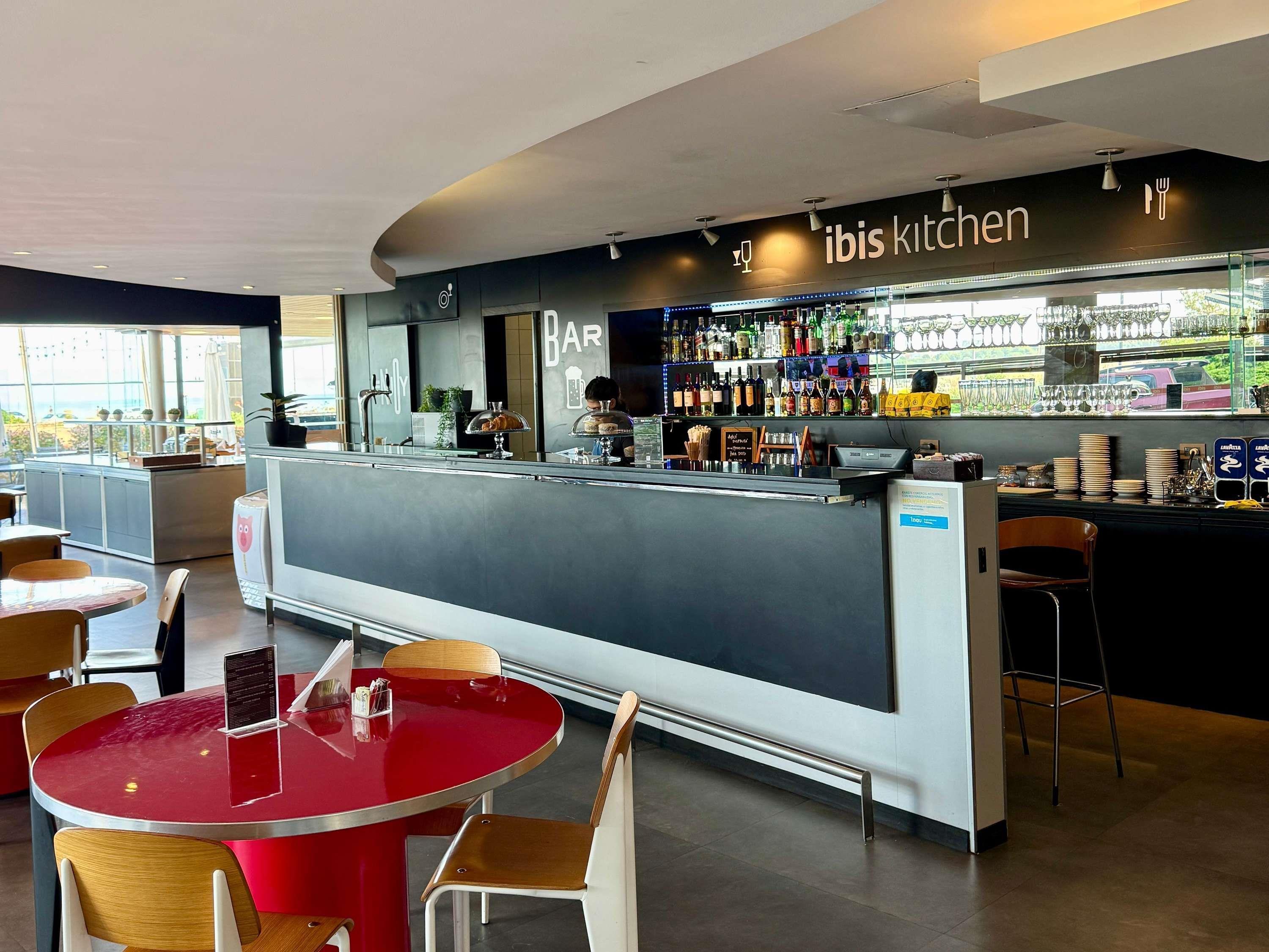 Bar/Salón ibis Montevideo