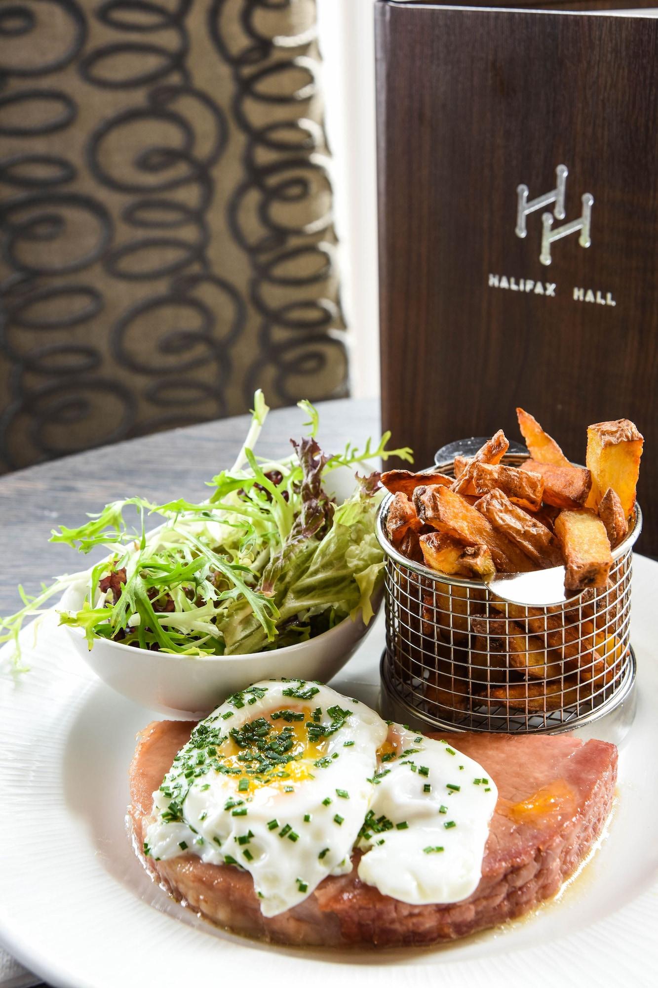 Restaurant Halifax Hall