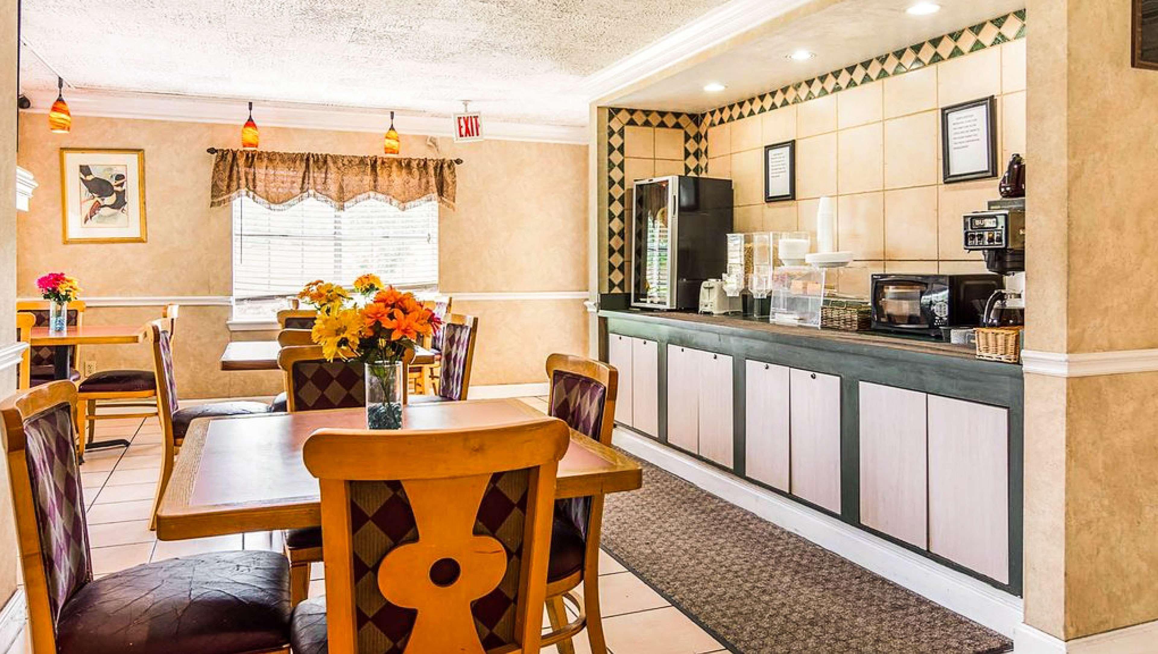 Restaurant Magnuson Hotel Little Rock South