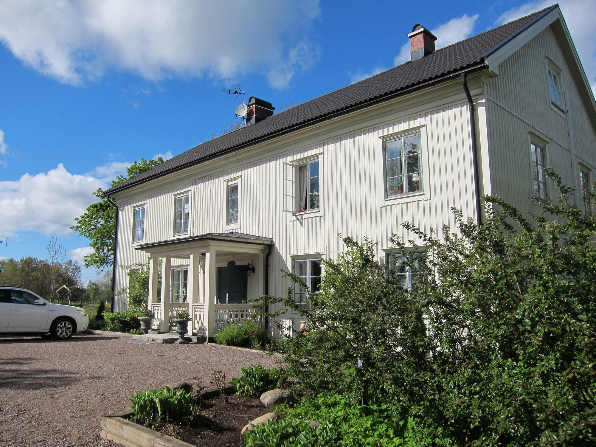 Varios Tössestugan Herrgårdshotell