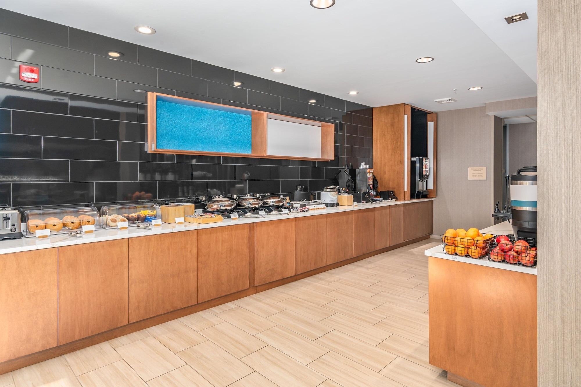 Restaurant SpringHill Suites by Marriott Freeport Brunswick
