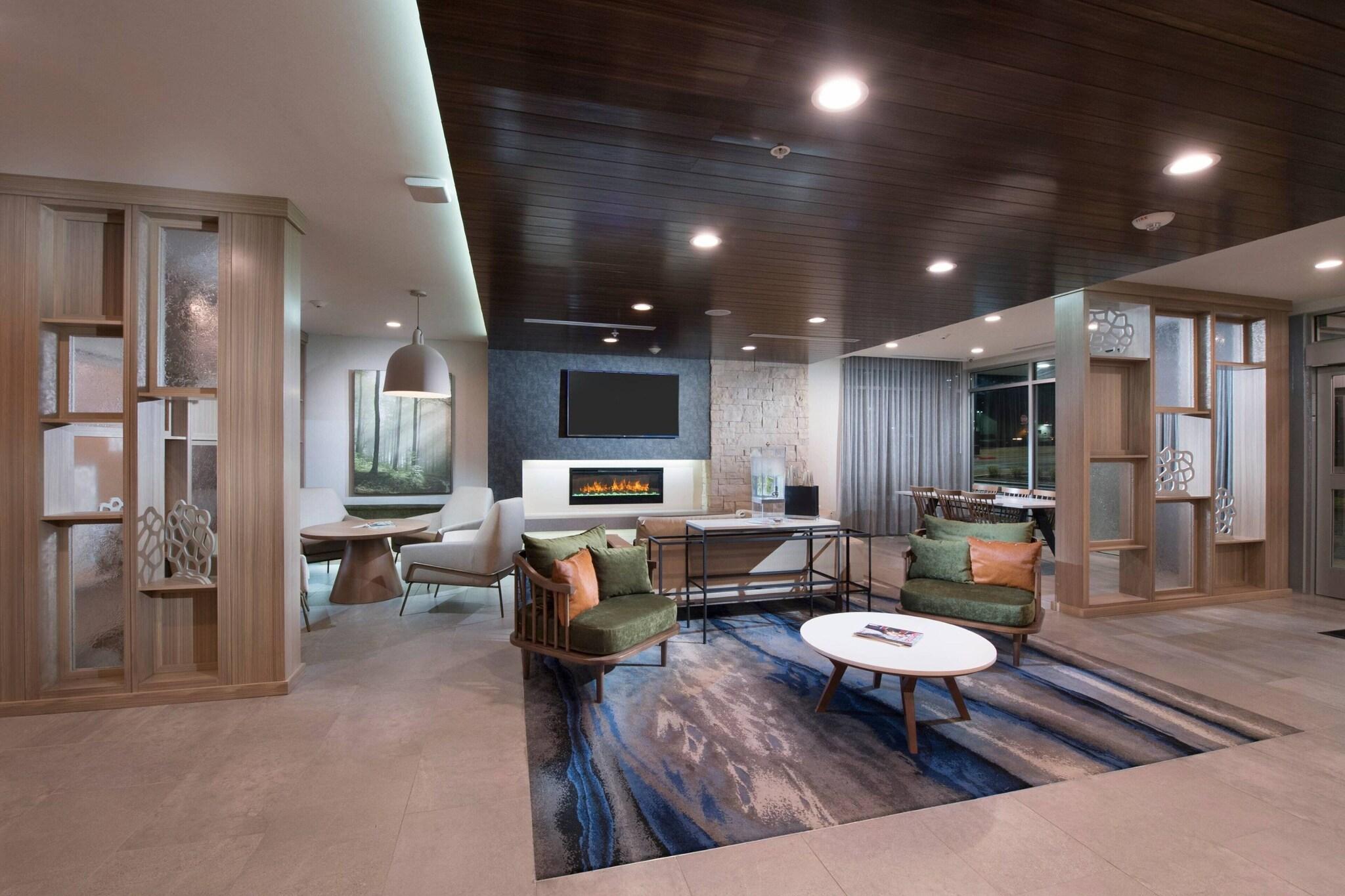 Vista Lobby Fairfield Inn & Suites Tyler South