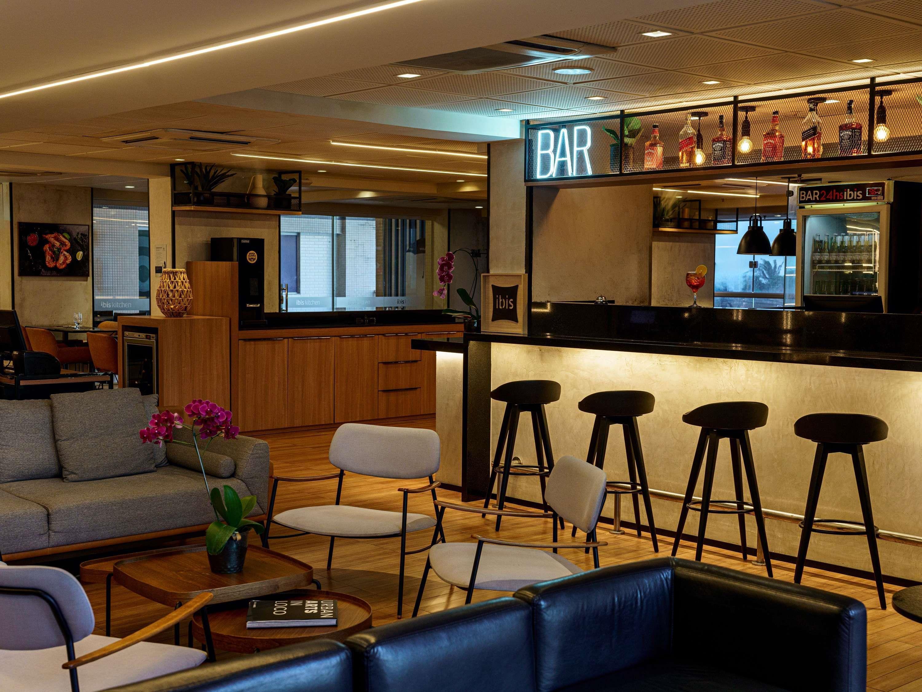 Bar/Salón ibis Sao Luis