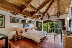 Alquiler Vacacional - On Hanalei bay with panoramic ocean views. Steps to the beach and walk to town.