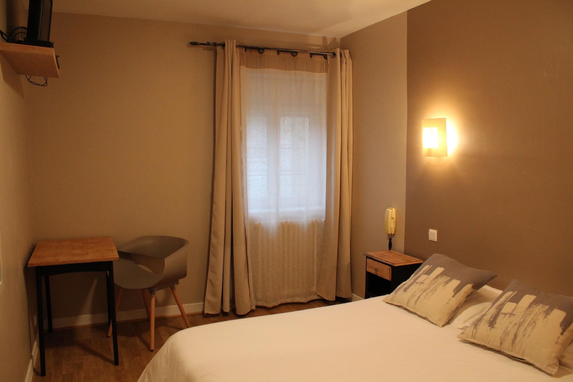 Varios Hôtel Les Glycines