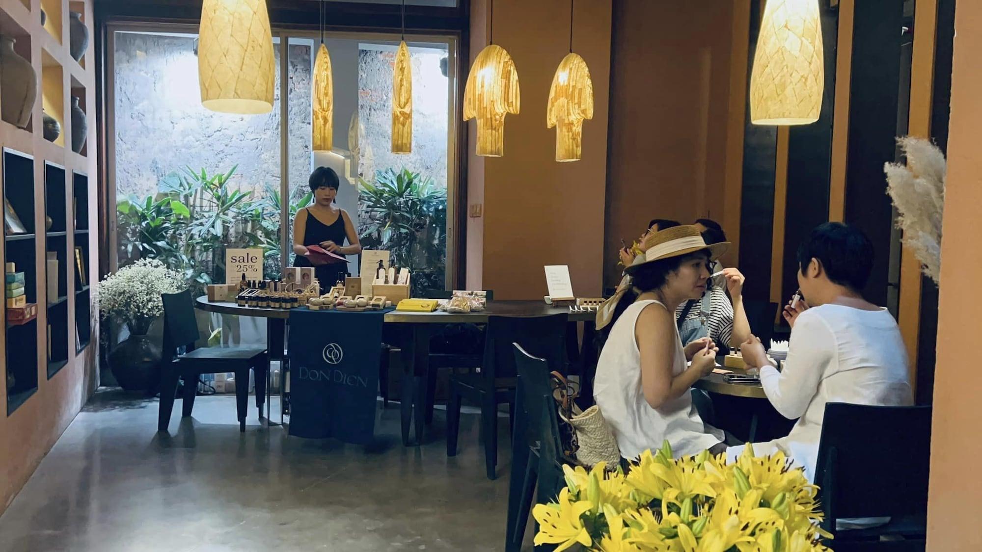 Vista Lobby Concon House