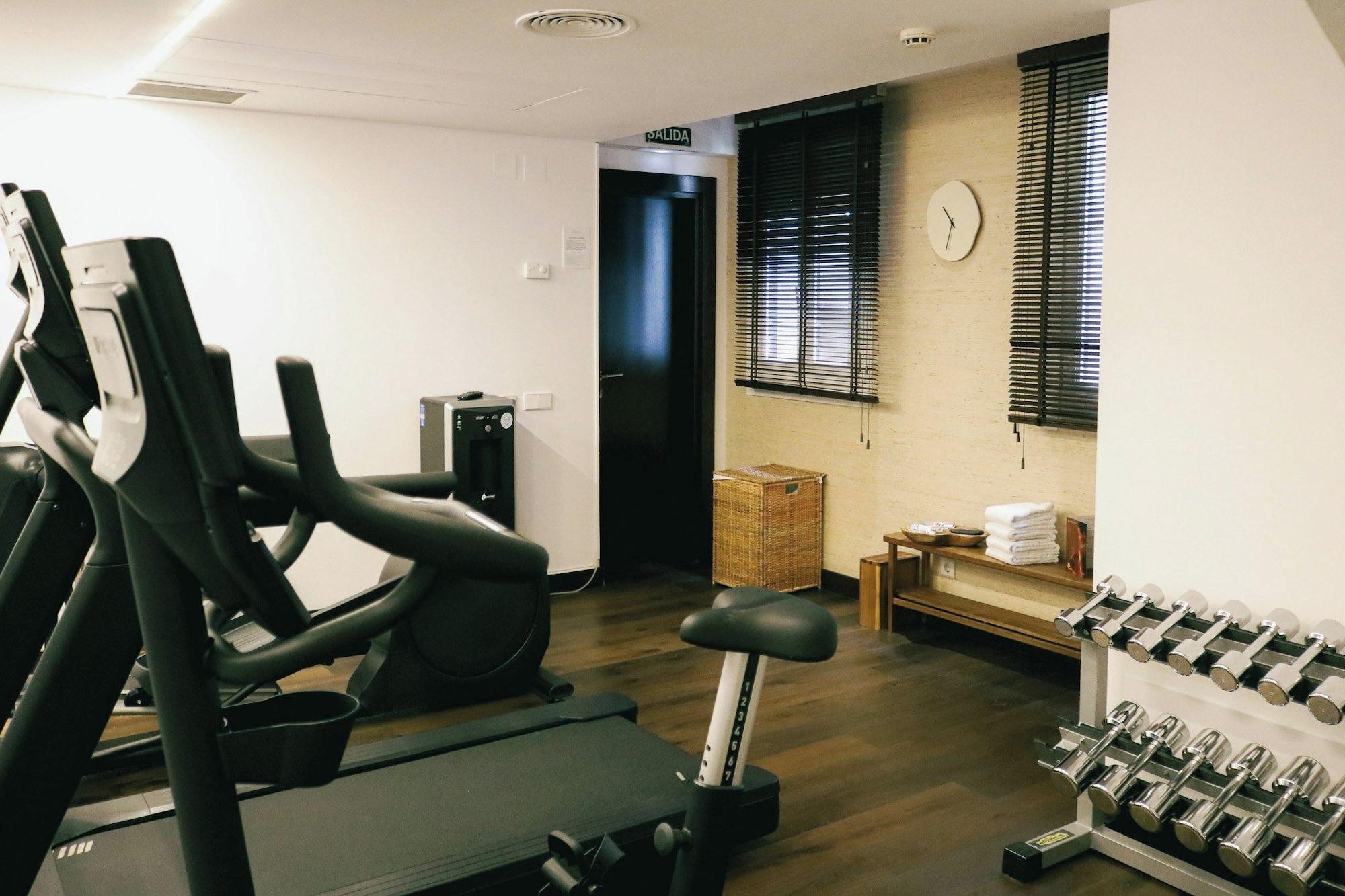 Gimnasio Hospes Puerta de Alcalá, a Member of Design Hotels