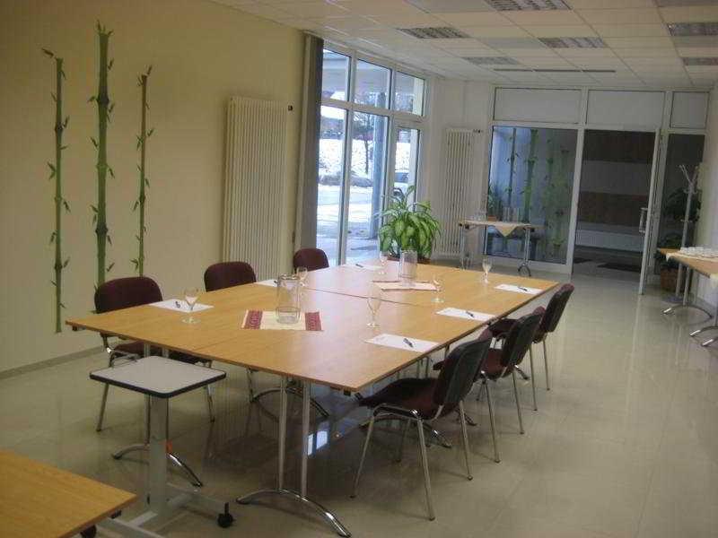 Centro de Negocios Jfm